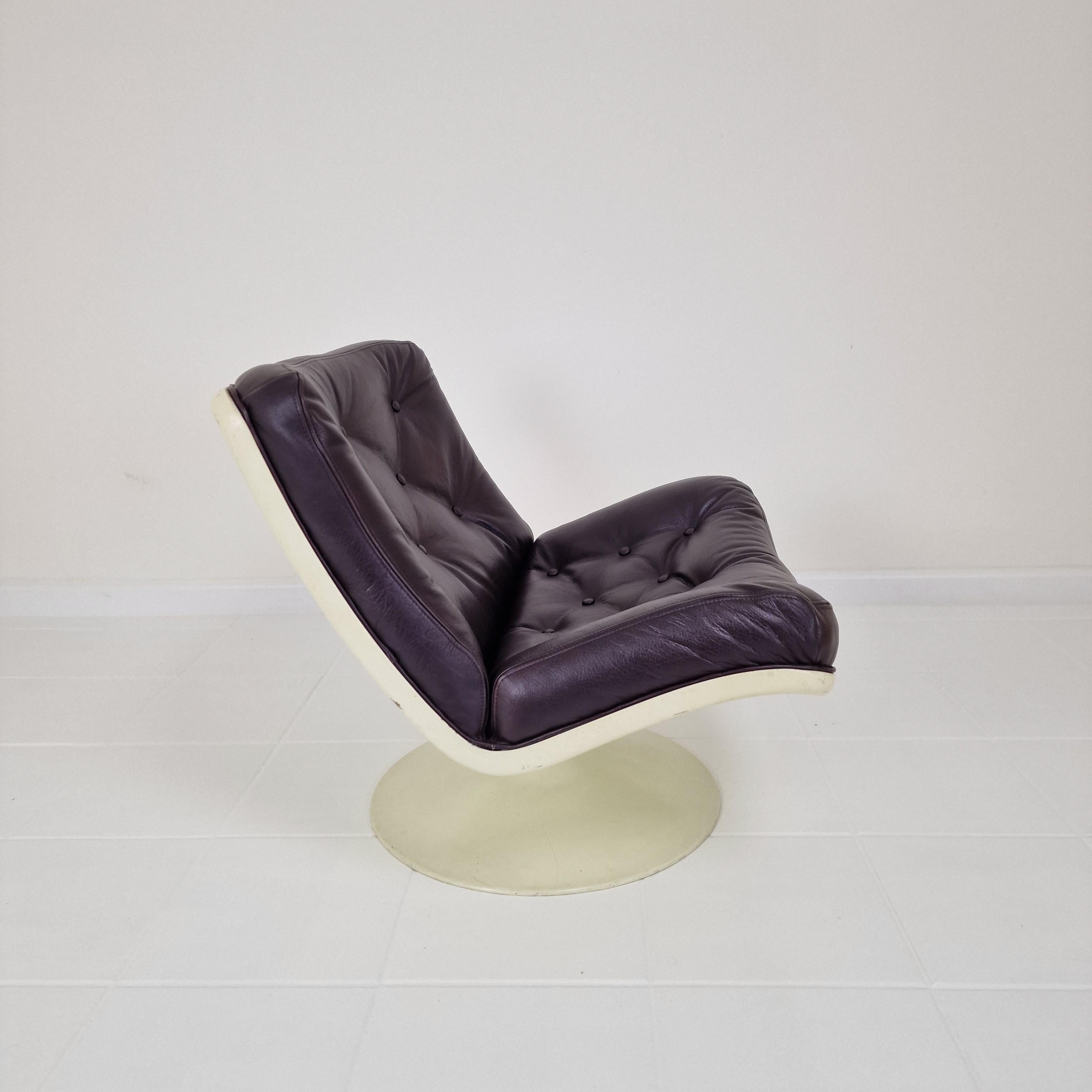 Leather Mid Century 975 Lounge Chair by Geoffrey Harcourt for Artifort, 1960s For Sale