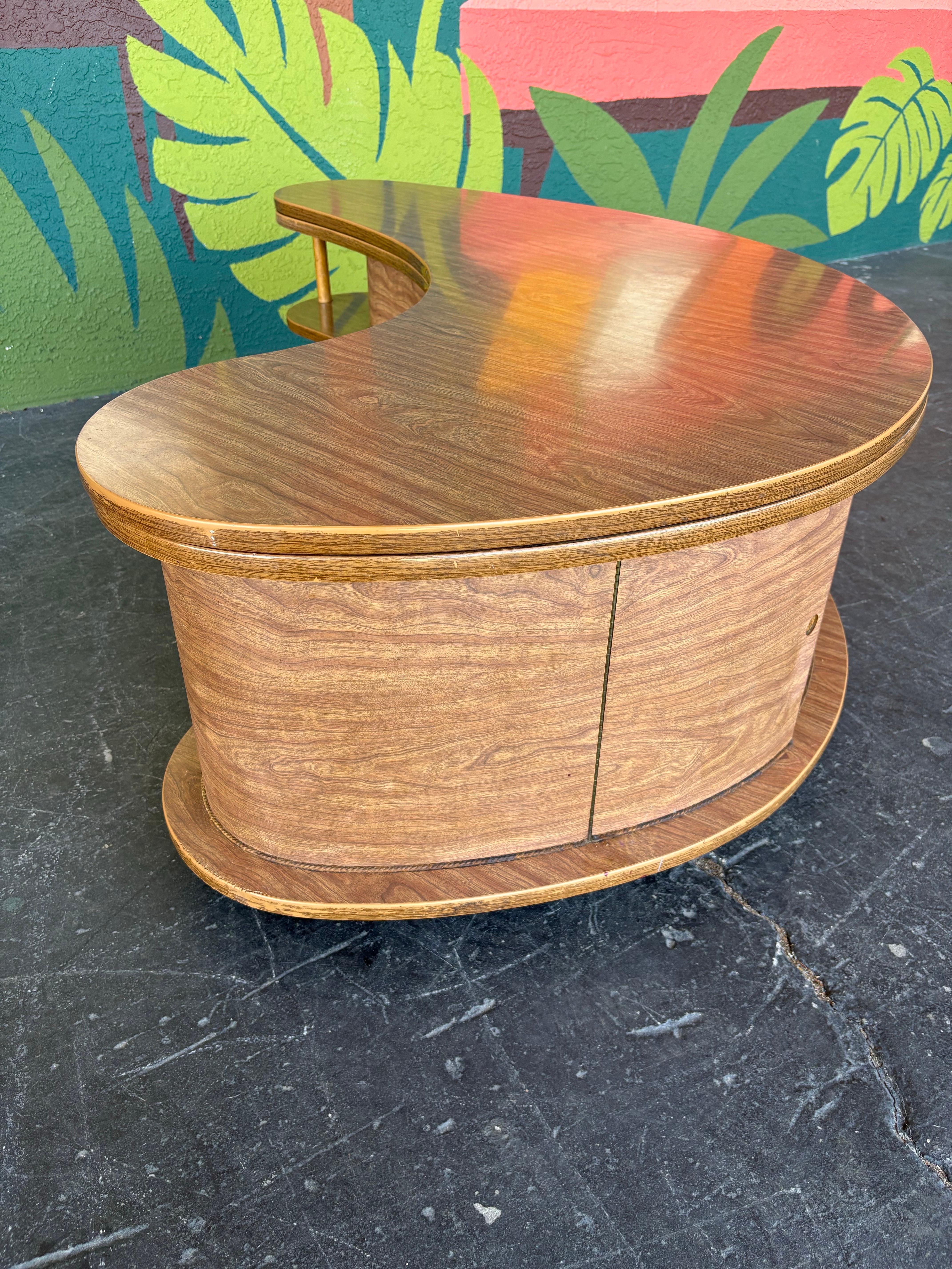 Metal Mid Century A. H. Stock Grand Server Boomerang Bar Cart Coffee Table c.1960’s