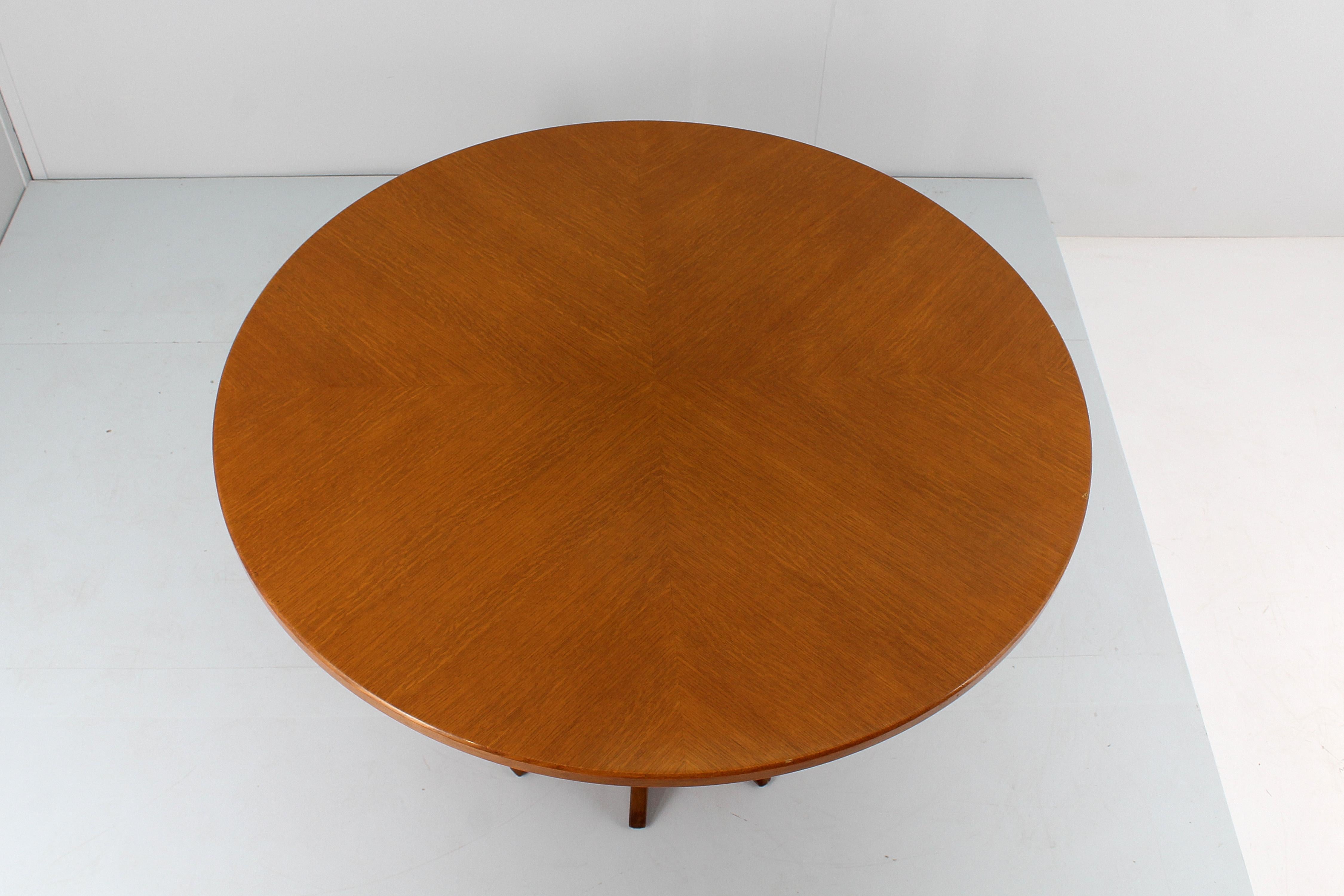 Late 20th Century Mid-Century A. Mangiarotti style Wooden Round Diner Table 70s Italy For Sale