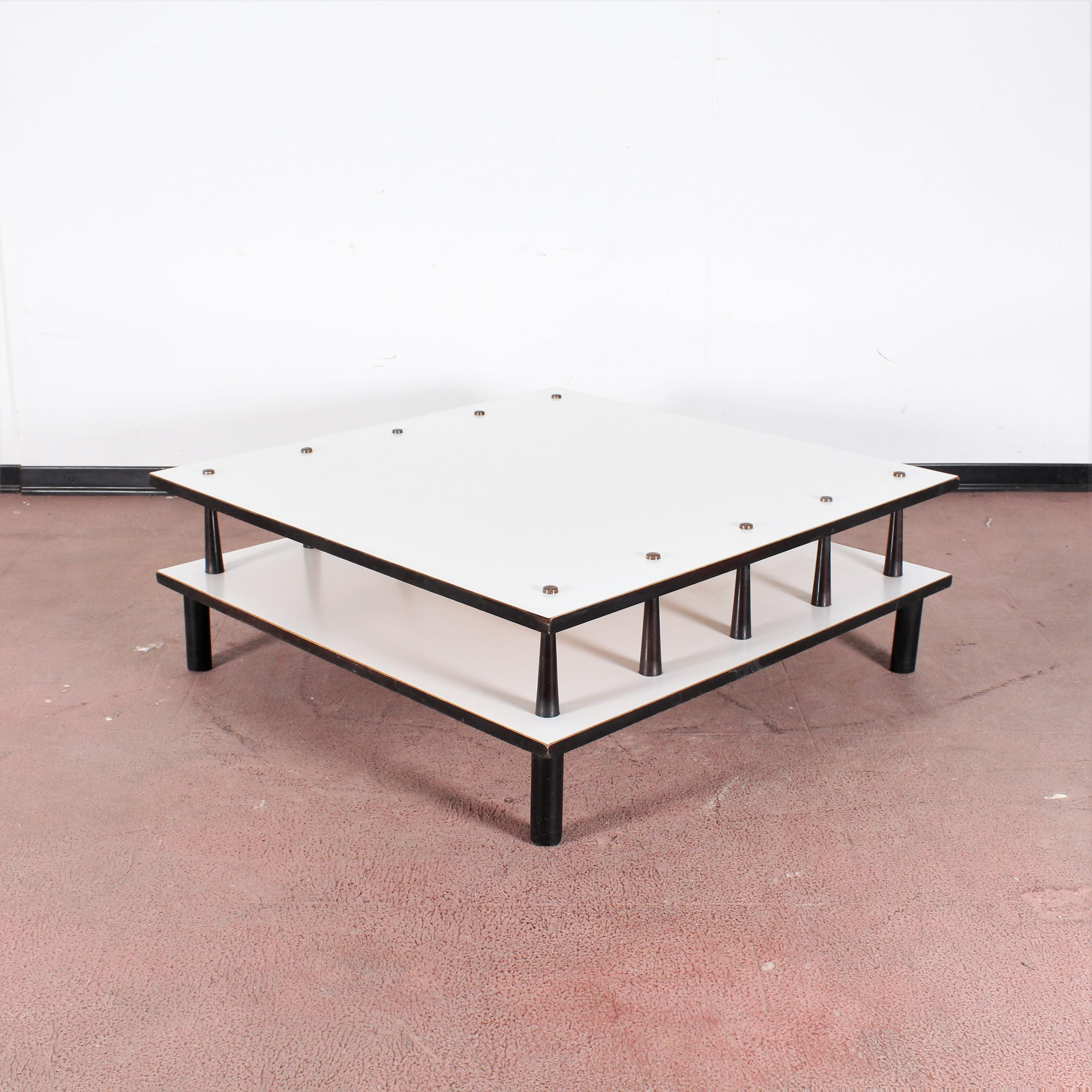 Mid-20th Century Midcentury A. Mangiarotti White Lacquered Wood Square Coffee Table, 1960s, Italy