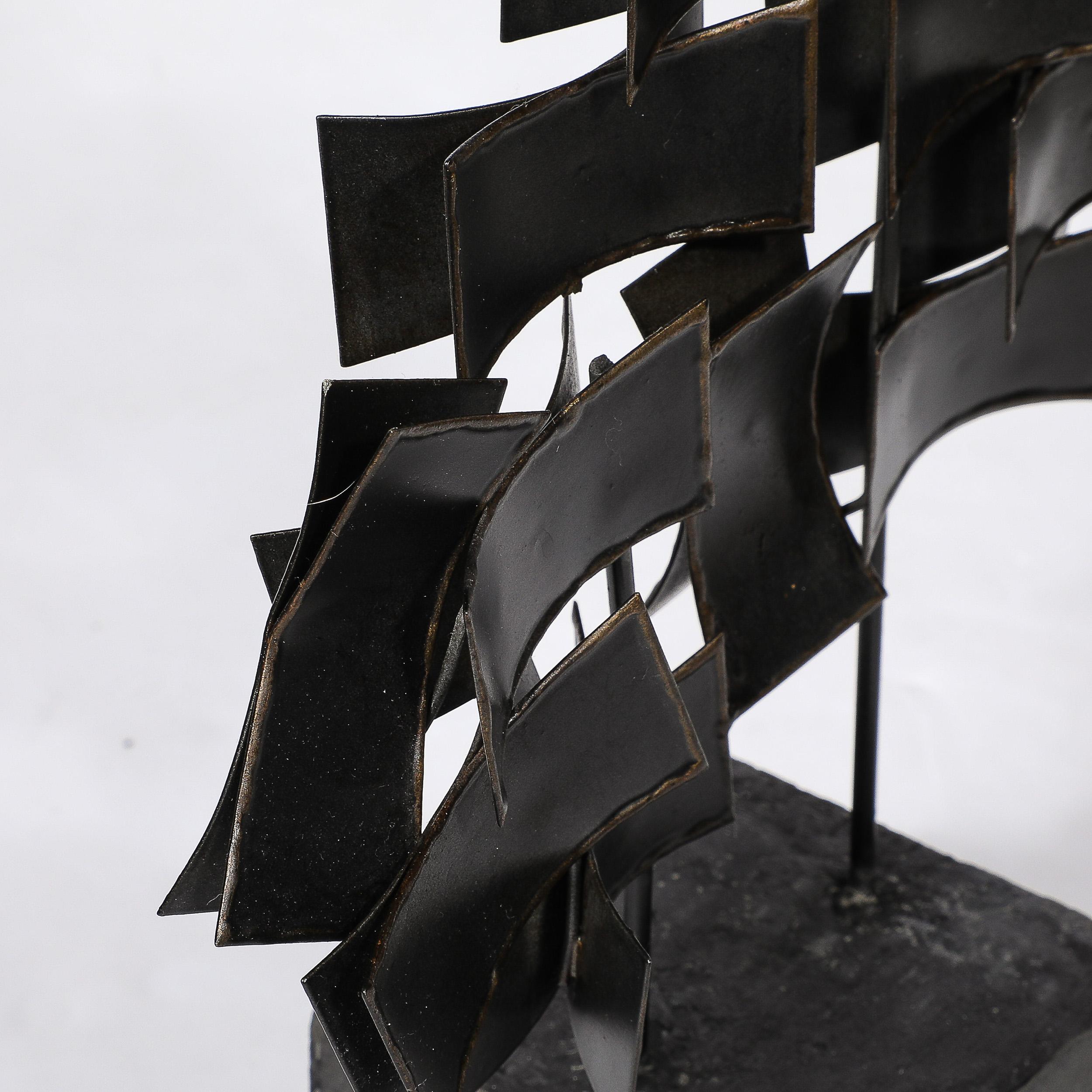 Sculpture abstraite brutaliste du milieu du siècle en bronze taillé, à la manière de Curtis Jeré 2