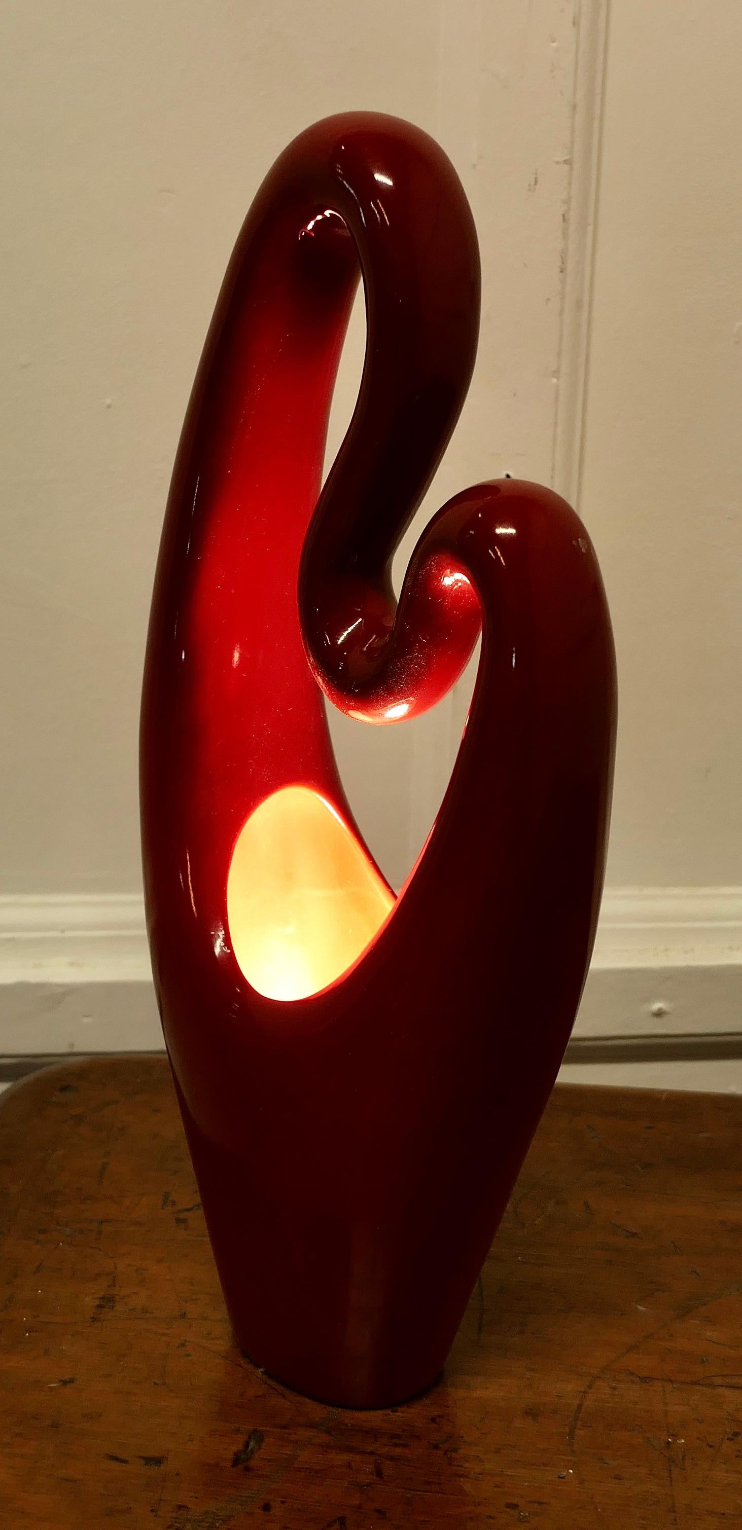 Mid Century Abstract Ceramic Lamp in Cerise  An unusual shape   For Sale 1
