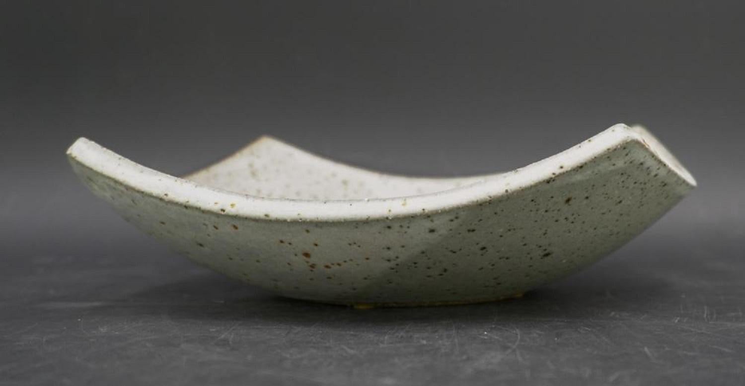 American Mid Century Abstract Joel Edwards Shallow Pottery Bowl For Sale