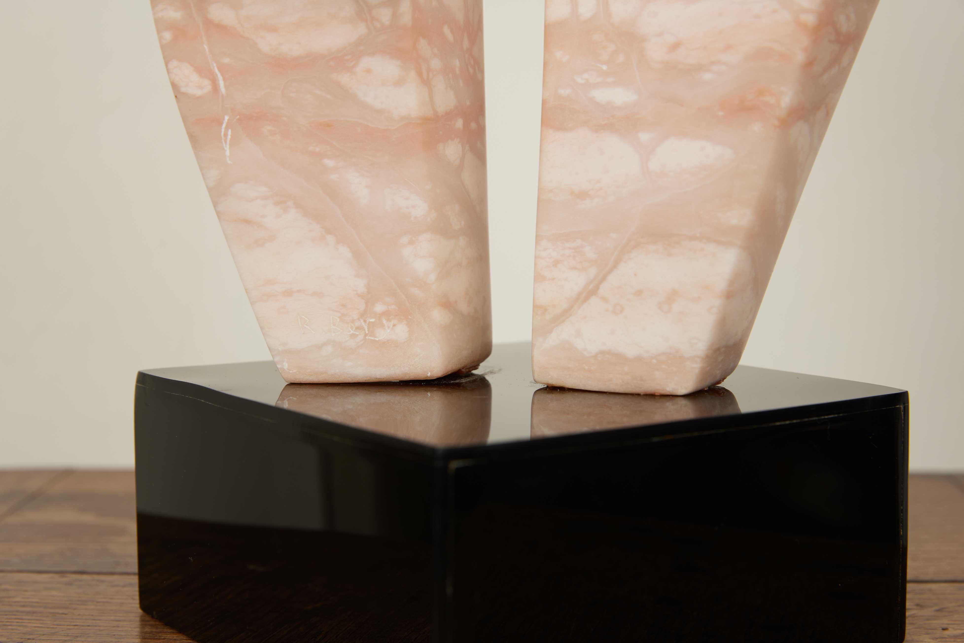 Scultura astratta di nudo in marmo di Robert Bery, metà del secolo scorso.  1953 in vendita 2