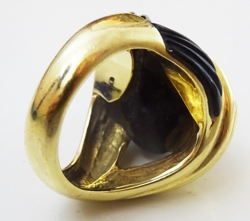 Women's Mid Century Abstract Onyx and 14 karat Gold Ring For Sale