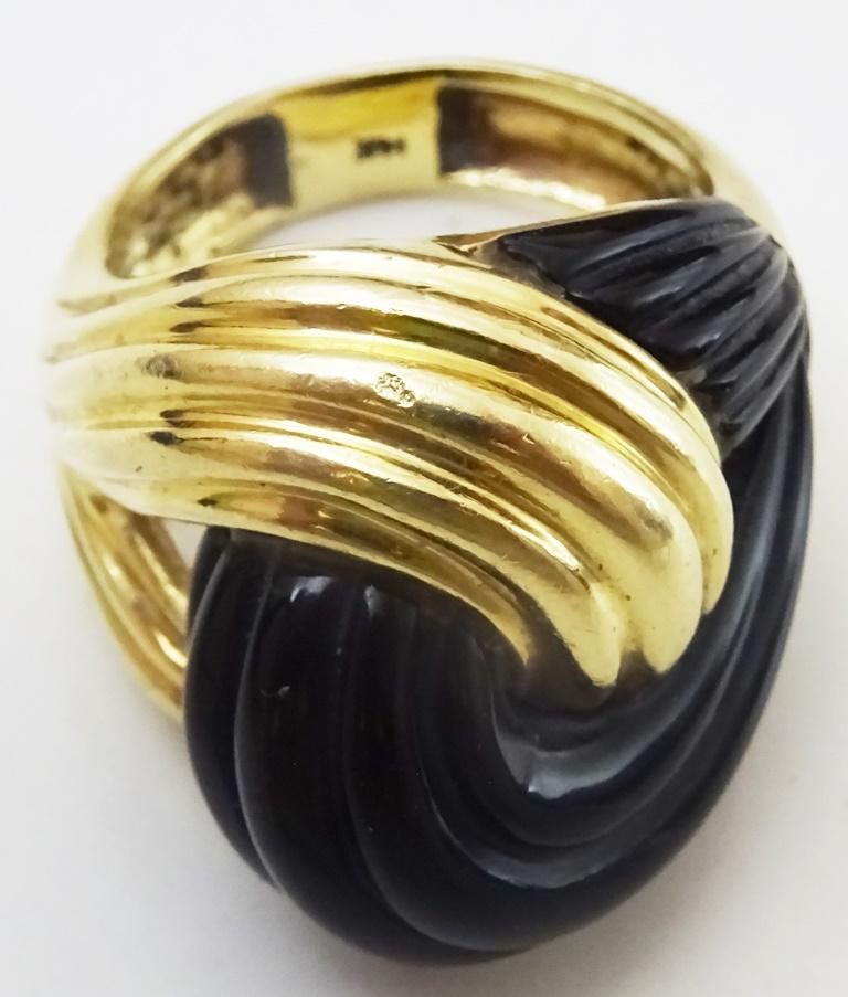 Mid Century Abstract Onyx and 14 karat Gold Ring For Sale 1