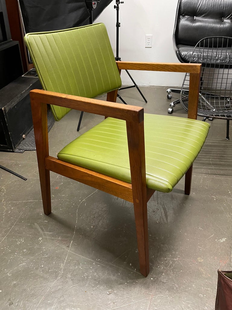 Mid Century Accent Side Chair by Jens Risom for Marble Furniture For Sale 10