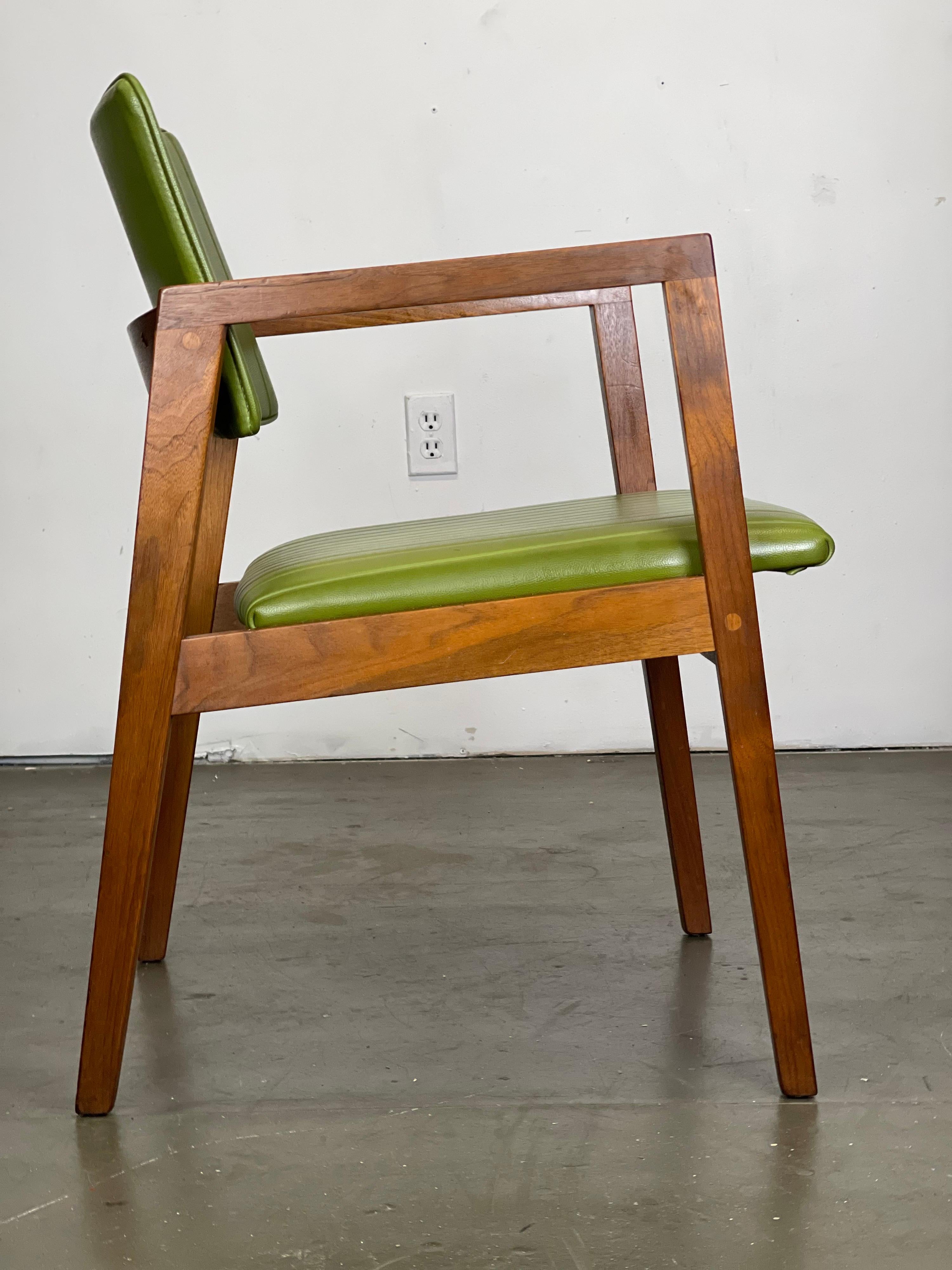Mid Century Accent Side Chair by Jens Risom for Marble Furniture In Good Condition In Framingham, MA