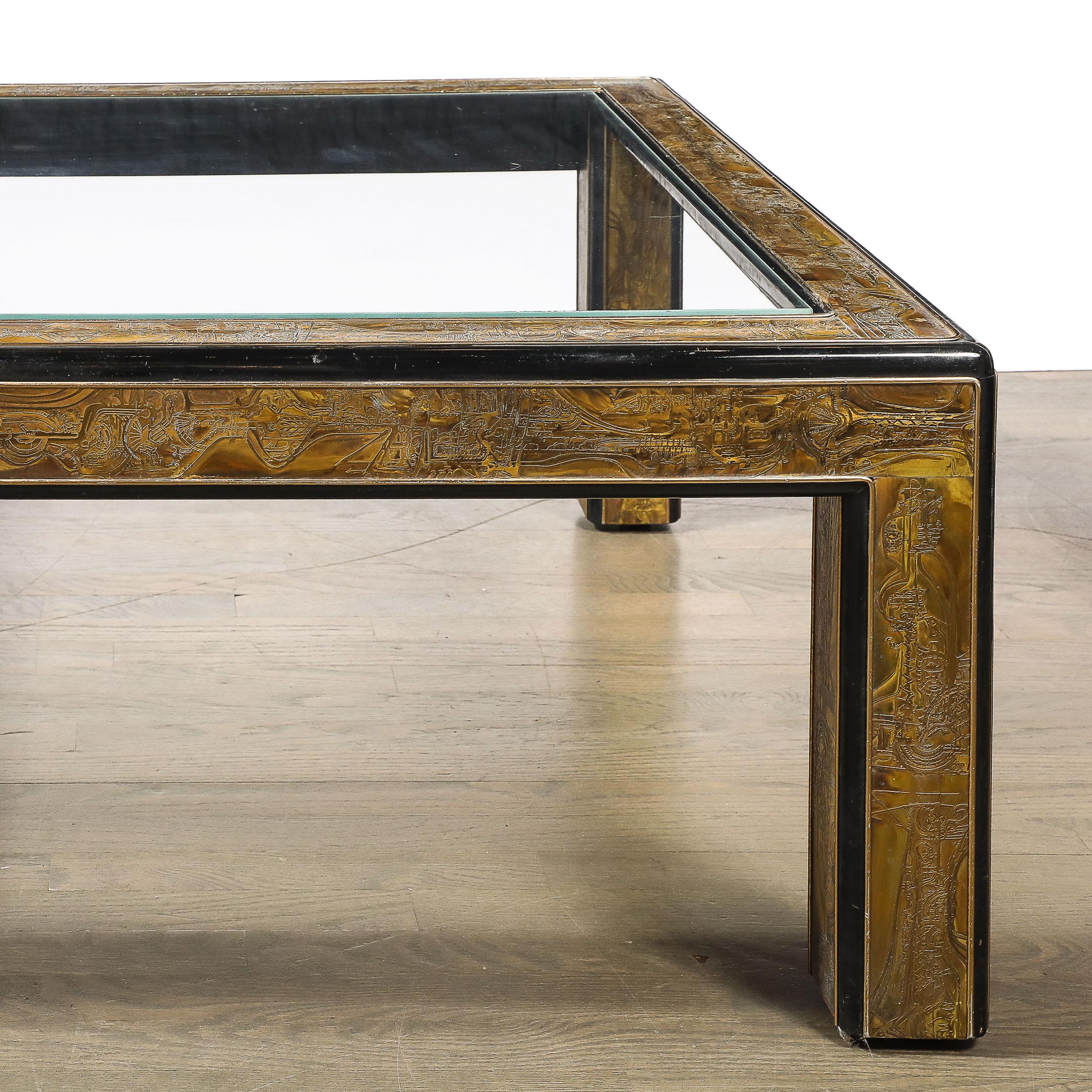 Fin du 20e siècle Table à cocktail du milieu du siècle en laiton, laque et verre gravé à l'acide par Mastercraft en vente