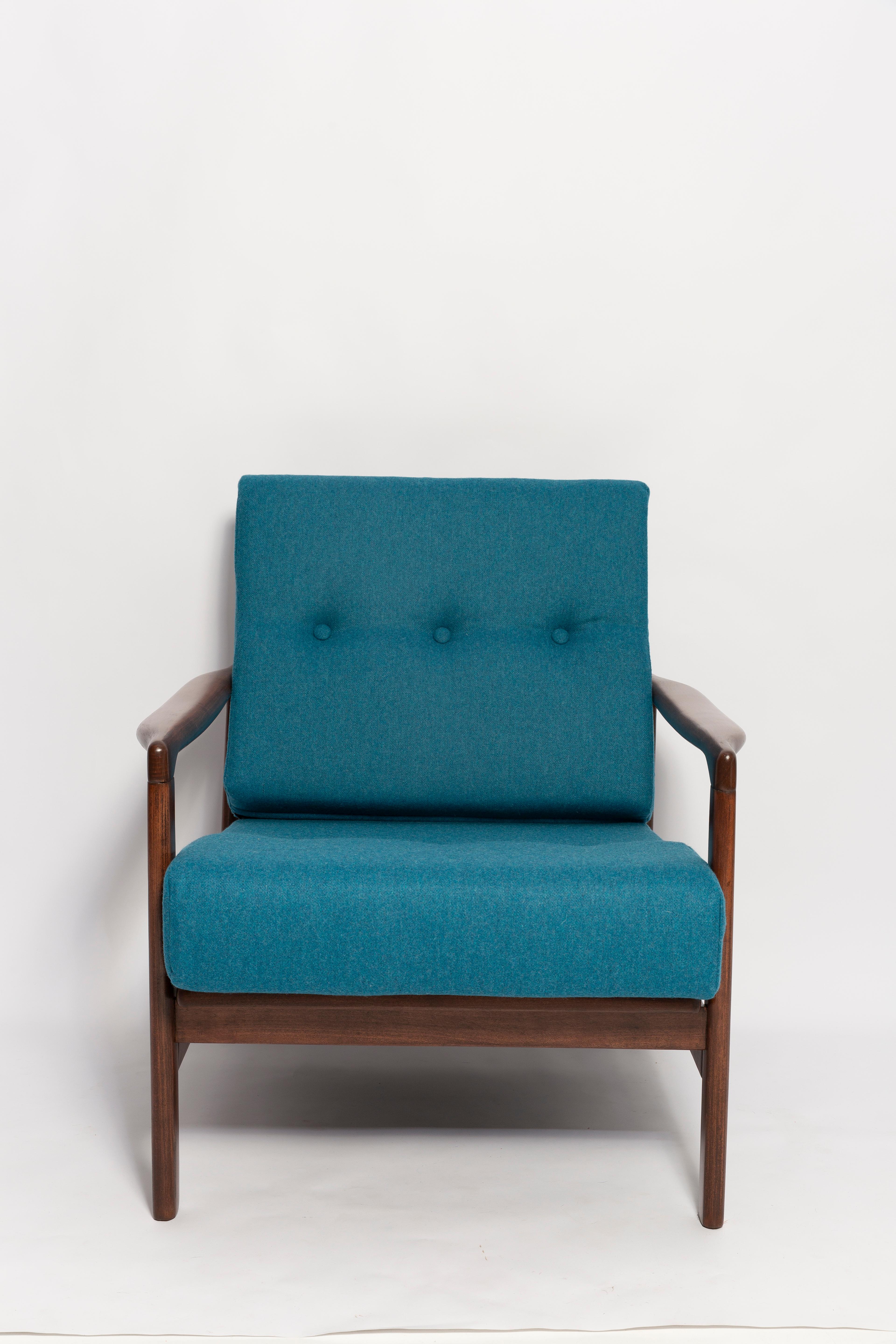 Sessel aus blauer Wolle aus der Mitte des Jahrhunderts, Zenon Baczyk, Polen, 1960er Jahre (20. Jahrhundert) im Angebot