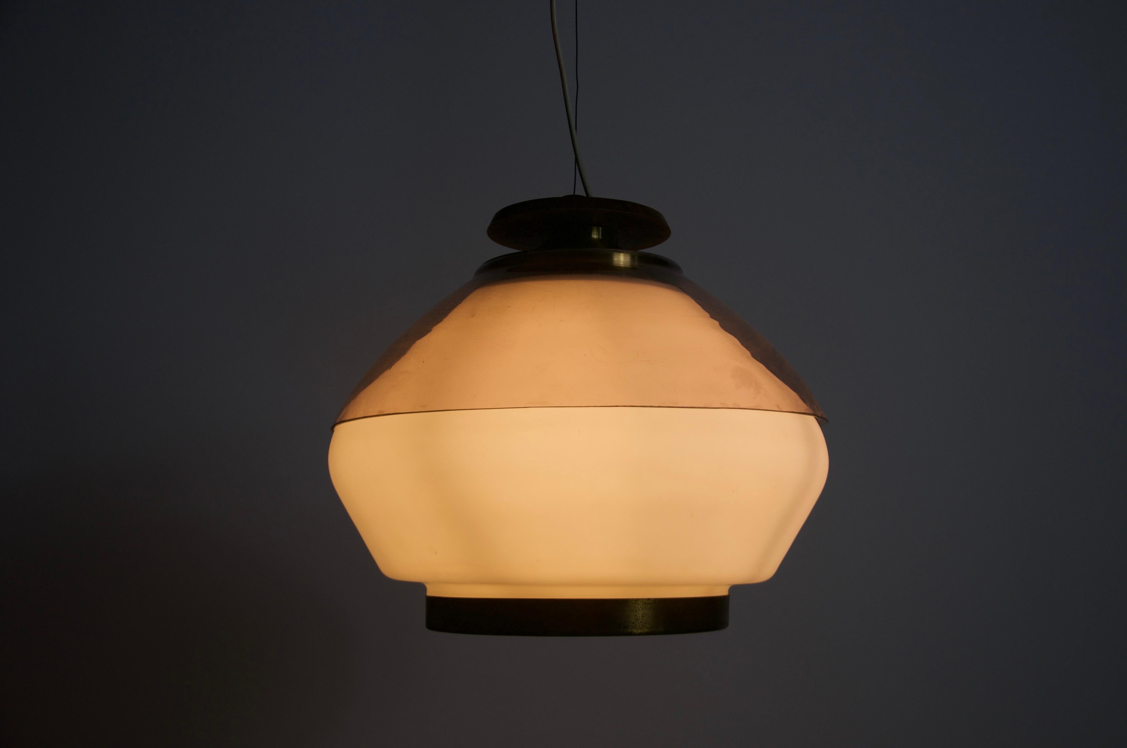 Mid-Century Acrylic and Opaline Glass Ceiling Lamp by Stilnovo, Italy, 1960s For Sale 4