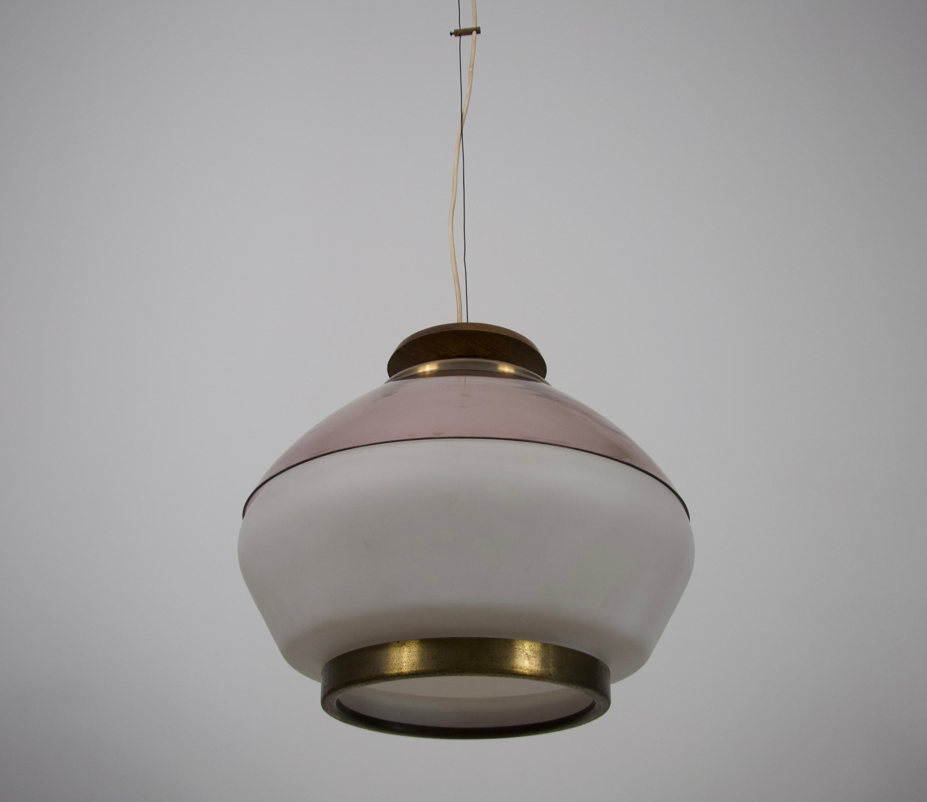 Mid-Century Acrylic and Opaline Glass Ceiling Lamp by Stilnovo, Italy, 1960s In Good Condition For Sale In Hagenbach, DE