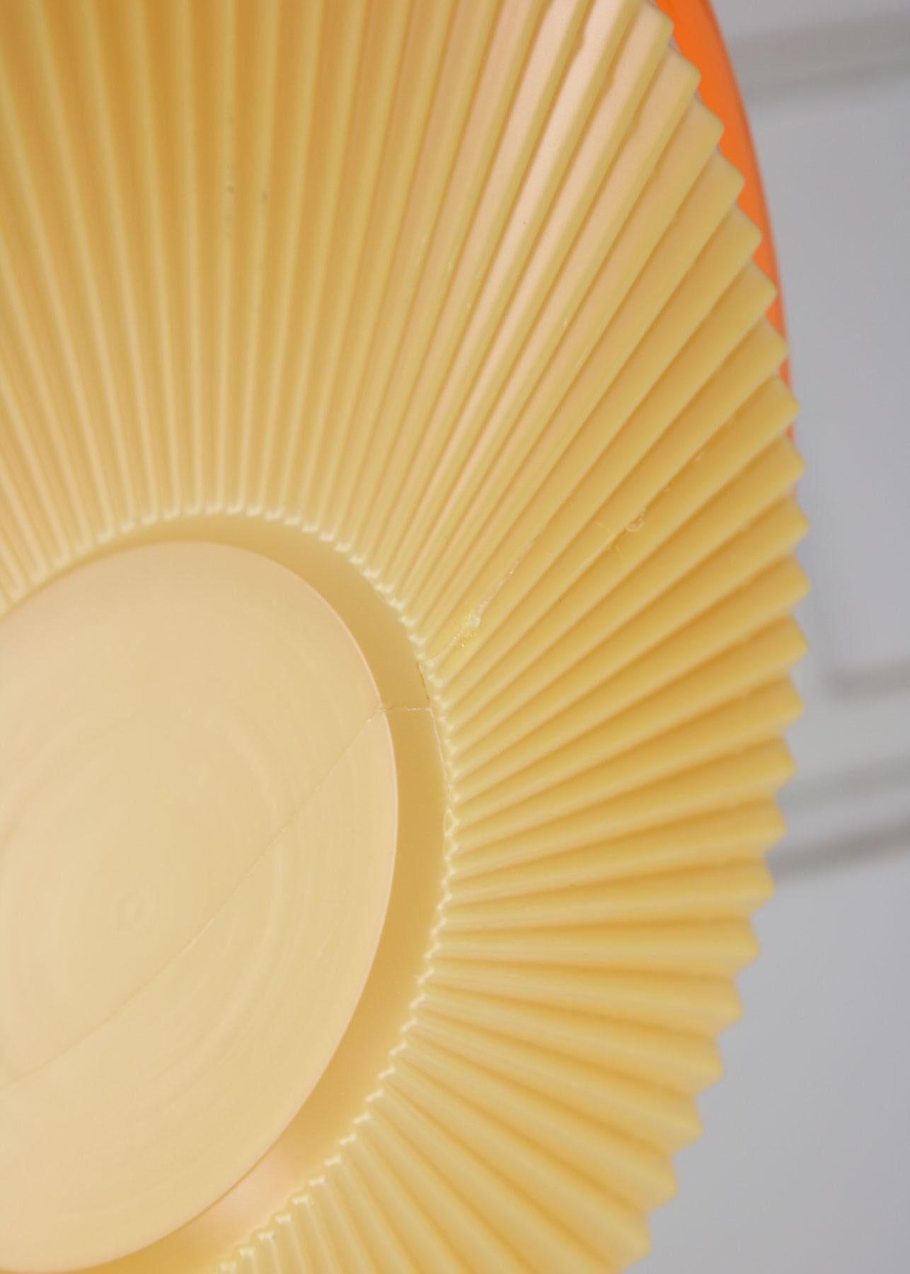 Mid-century Acrylic Italian Orange Pendant Lamp For Sale 13