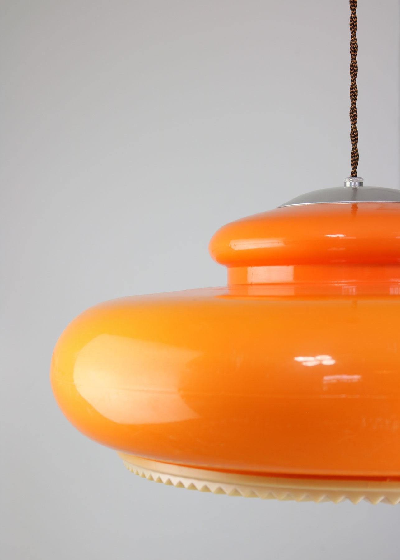 Mid-century Acrylic Italian Orange Pendant Lamp For Sale 4
