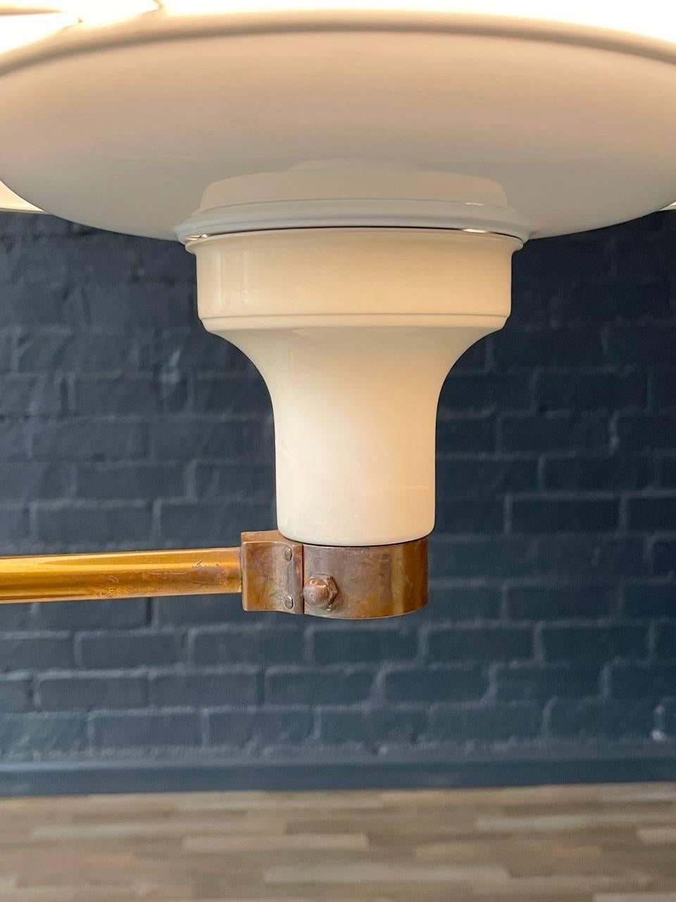 Mid-Century Adjustable Brass Saucer Style Desk Lamp by Dazor en vente 1