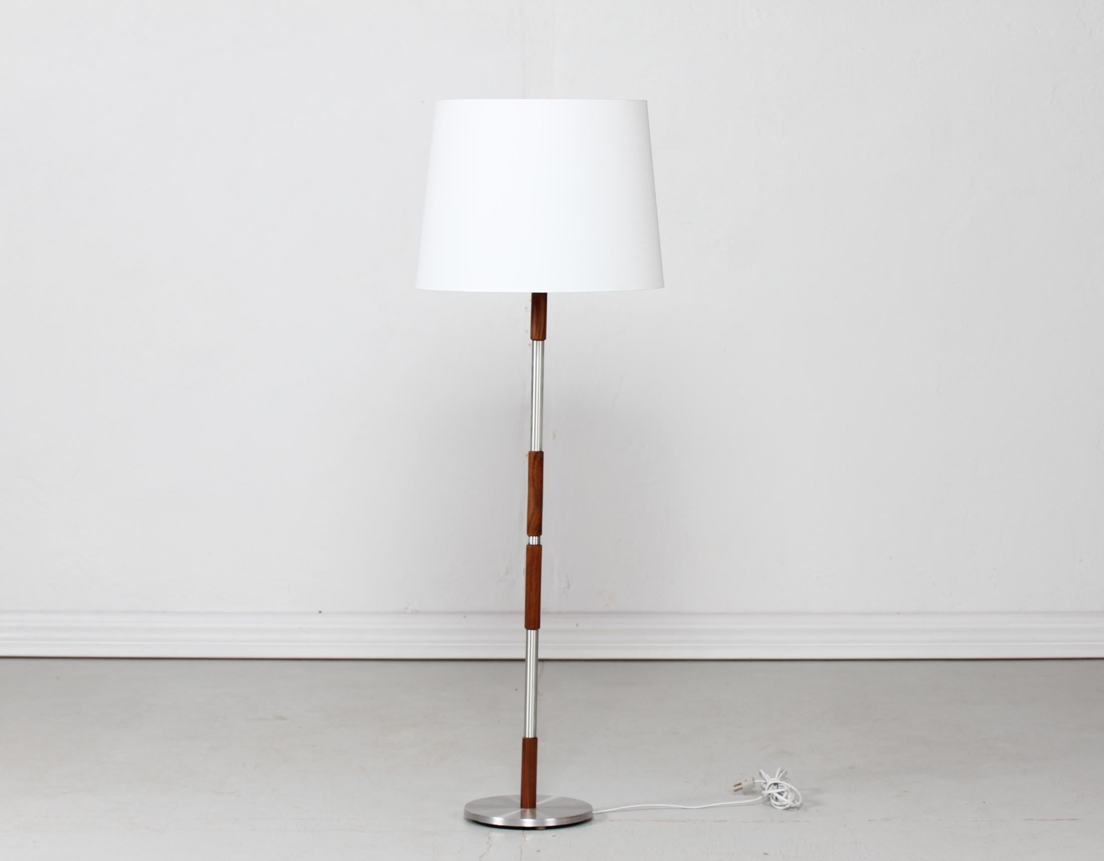 Mid-Century Adjustable Danish Floor Lamp Jo Hammerborg Style, Rosewood and Steel For Sale 5