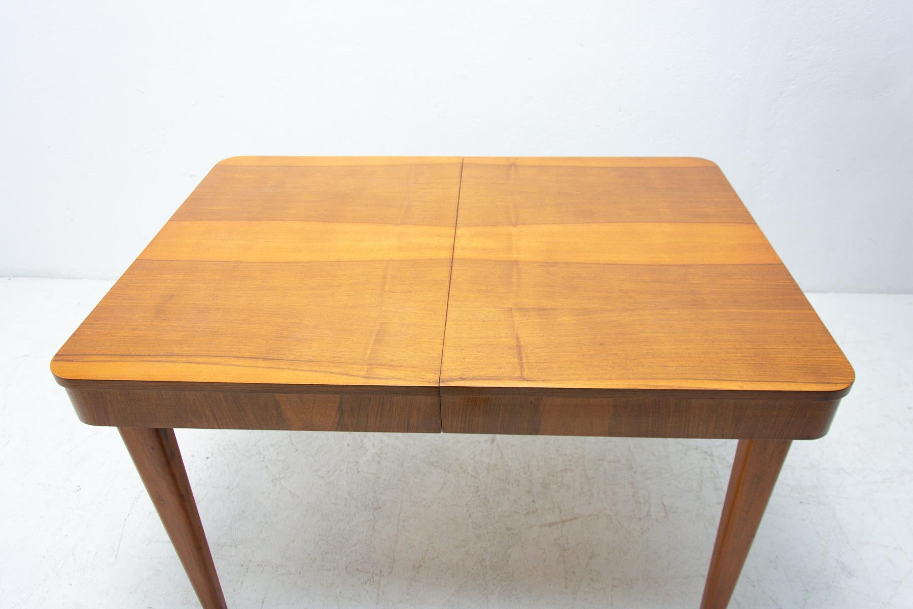 Mid century Adjustable Dining Table by Jindřich Halabala, 1950s 3