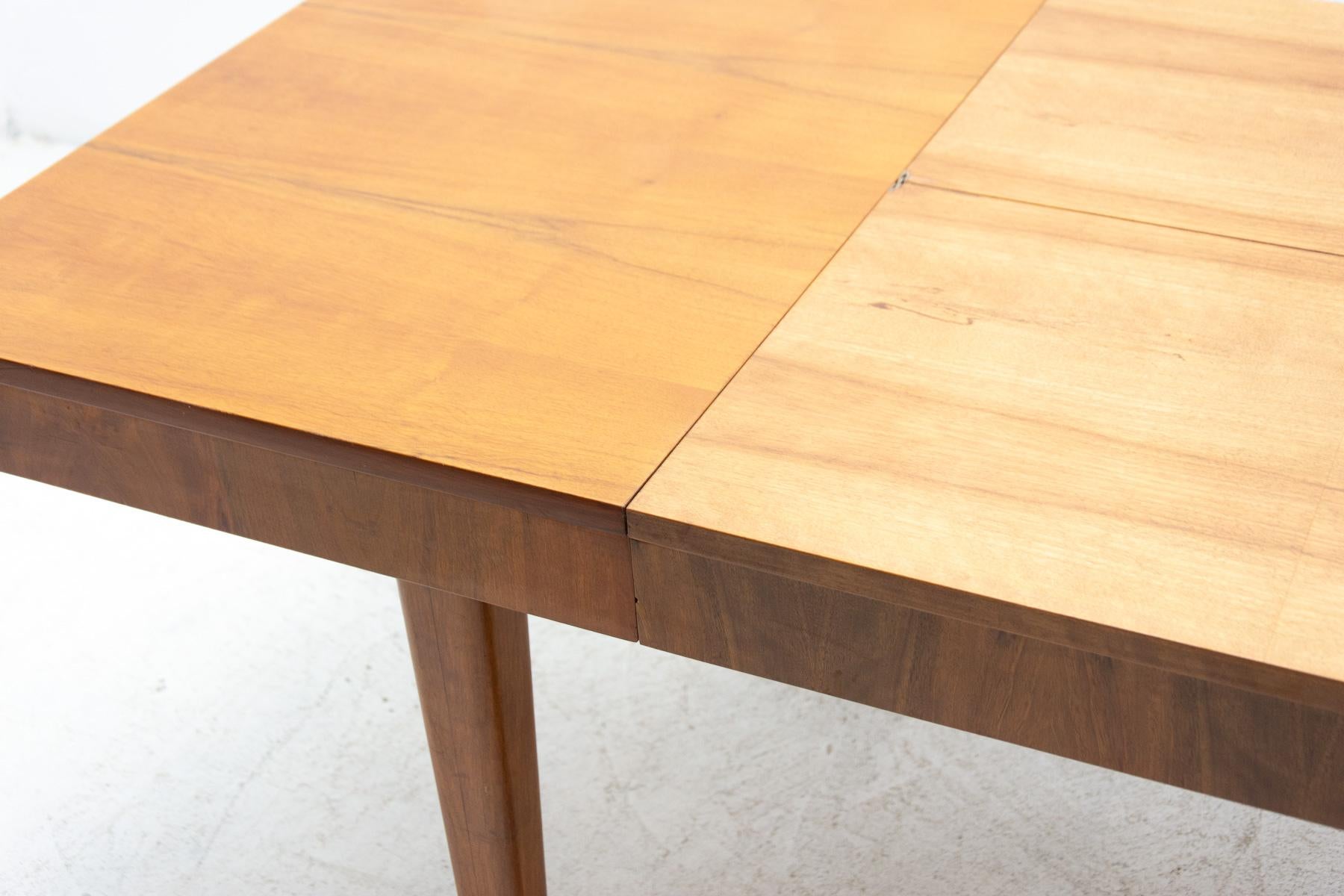 Mid Century Adjustable Dining Table by Jindřich Halabala, 1950s 6