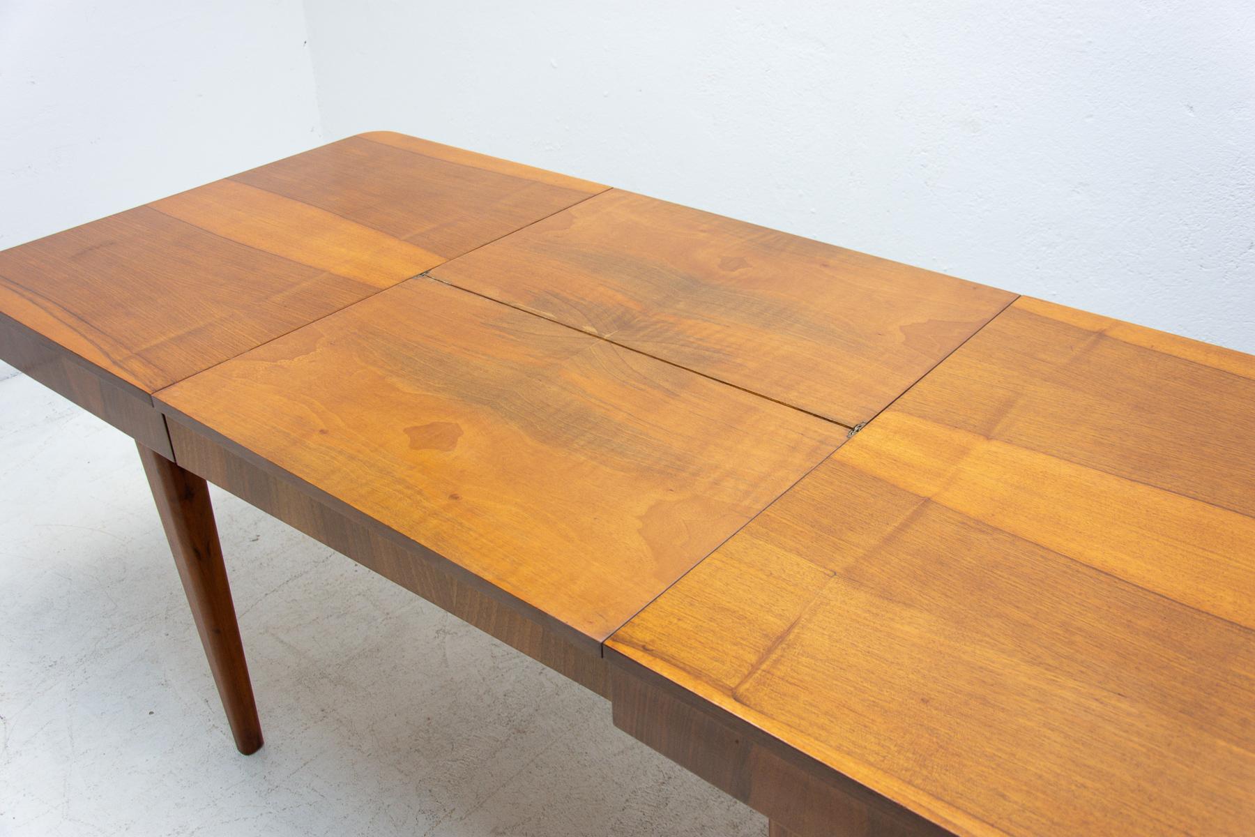 Mid century Adjustable Dining Table by Jindřich Halabala, 1950s 7