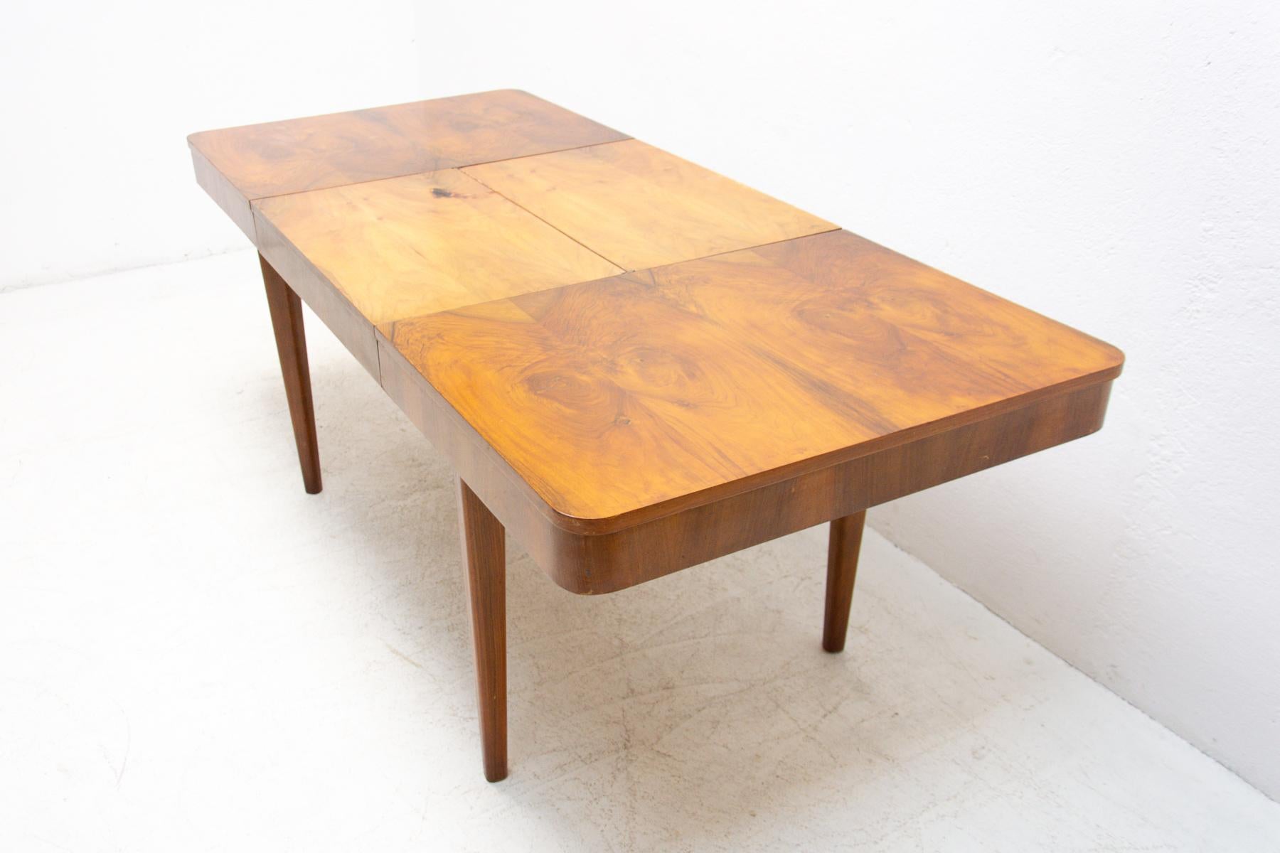 Mid Century Adjustable Dining Table by Jindrich Halabala, 1950s 10