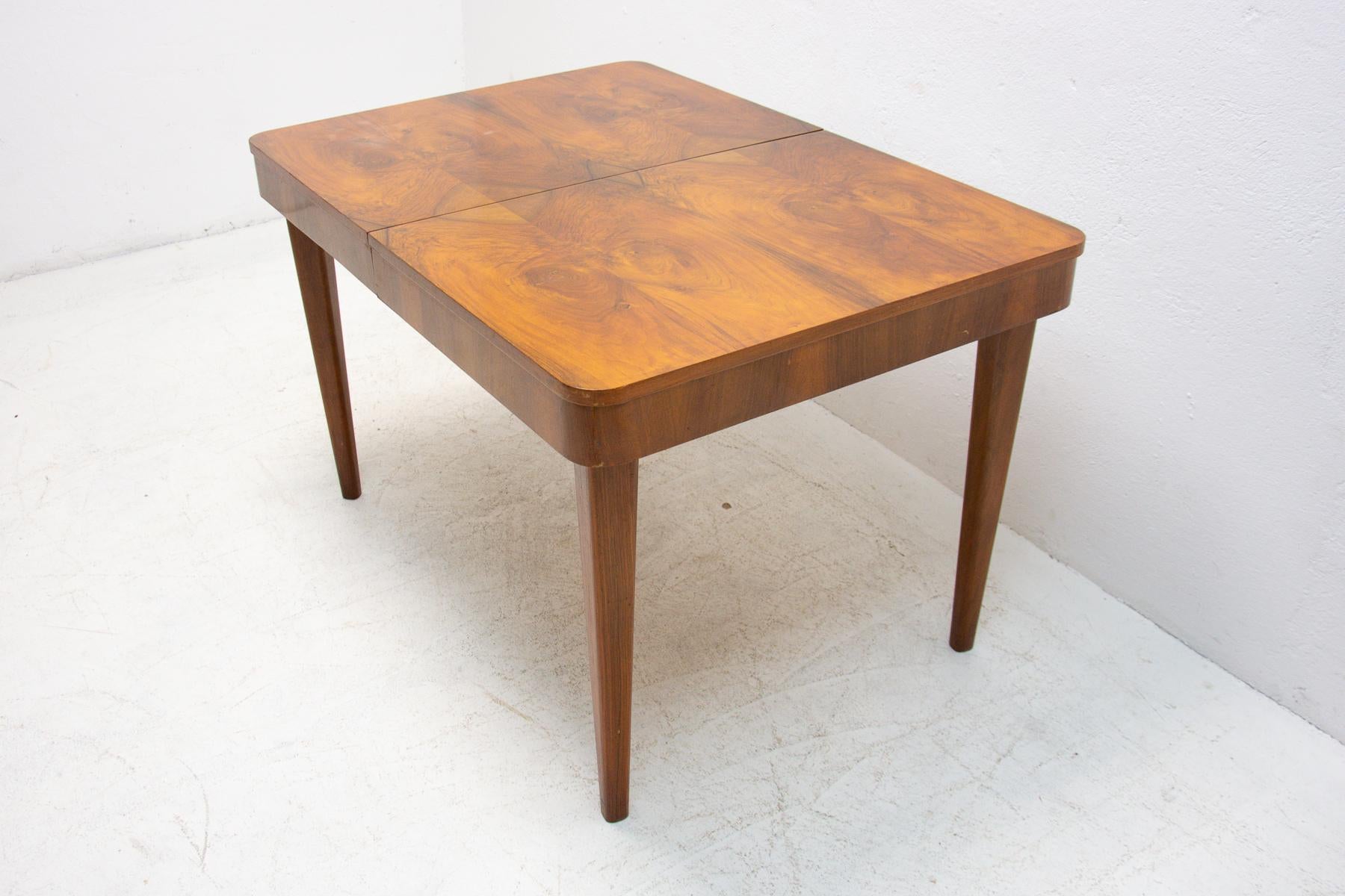20th Century Mid Century Adjustable Dining Table by Jindrich Halabala, 1950s