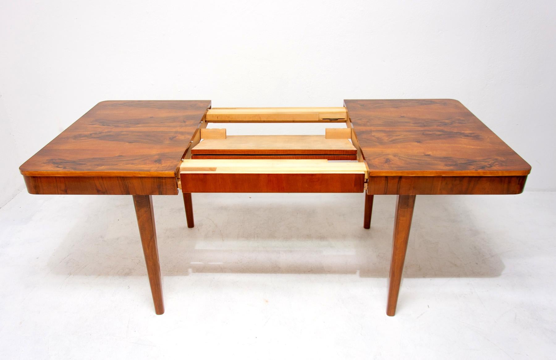 Mid century Adjustable Dining Table by Jindřich Halabala for UP Závody Brno 3