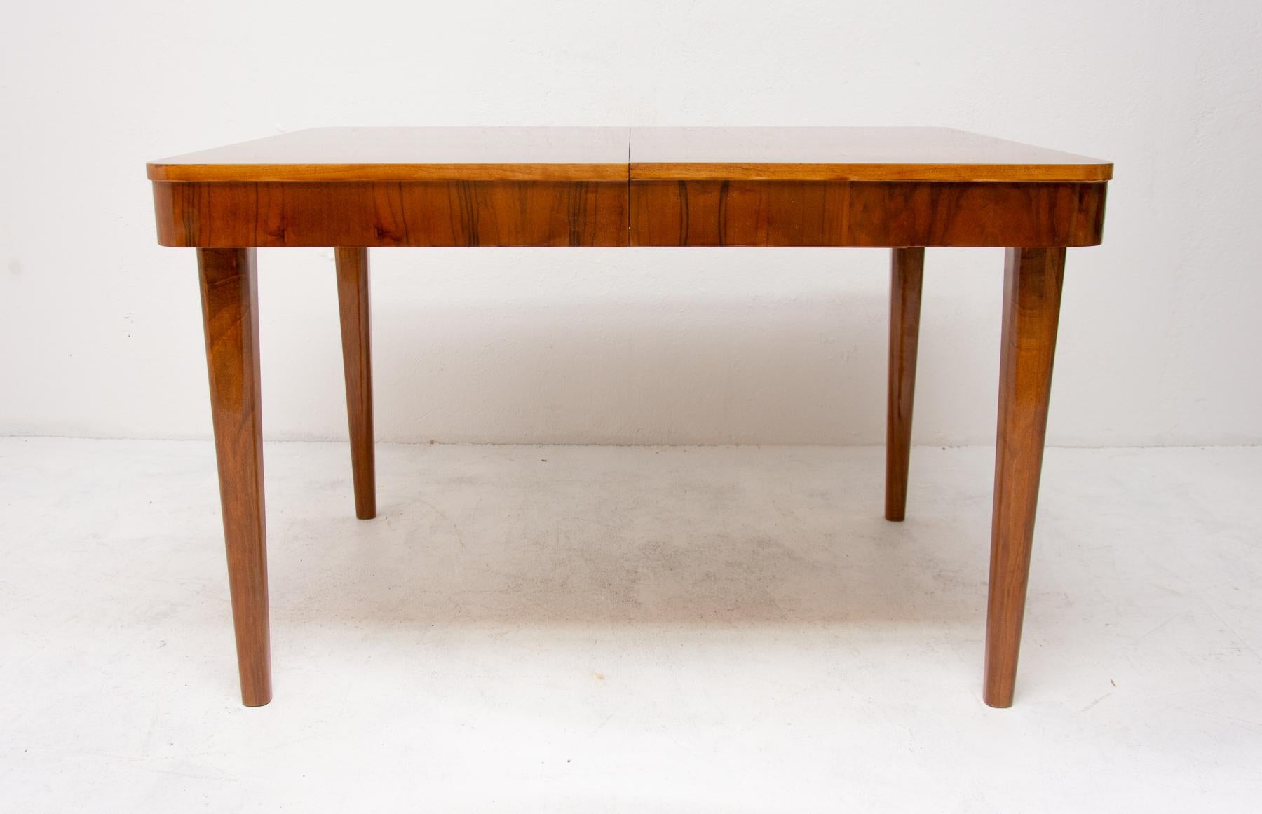 Mid-Century Modern Mid century Adjustable Dining Table by Jindřich Halabala for UP Závody Brno