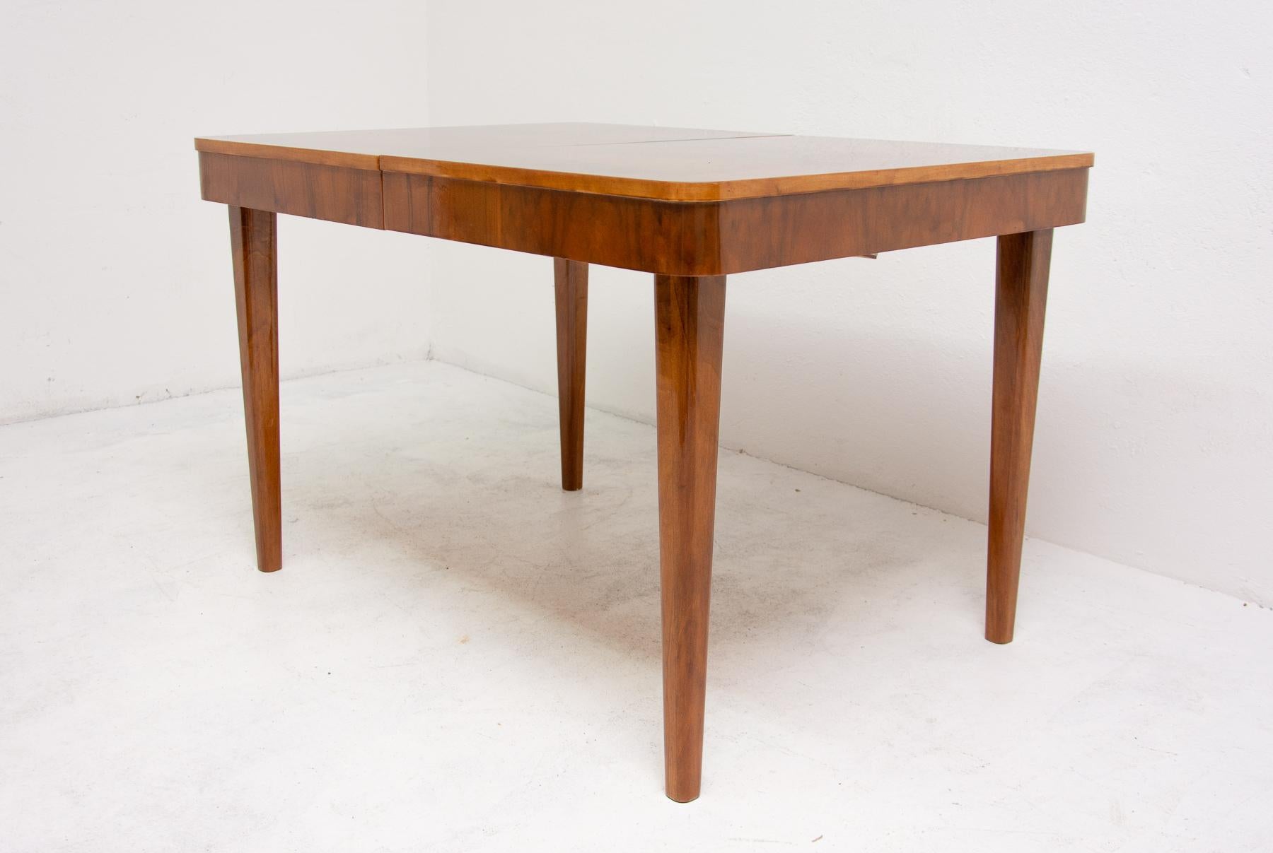 Wood Mid century Adjustable Dining Table by Jindřich Halabala for UP Závody Brno