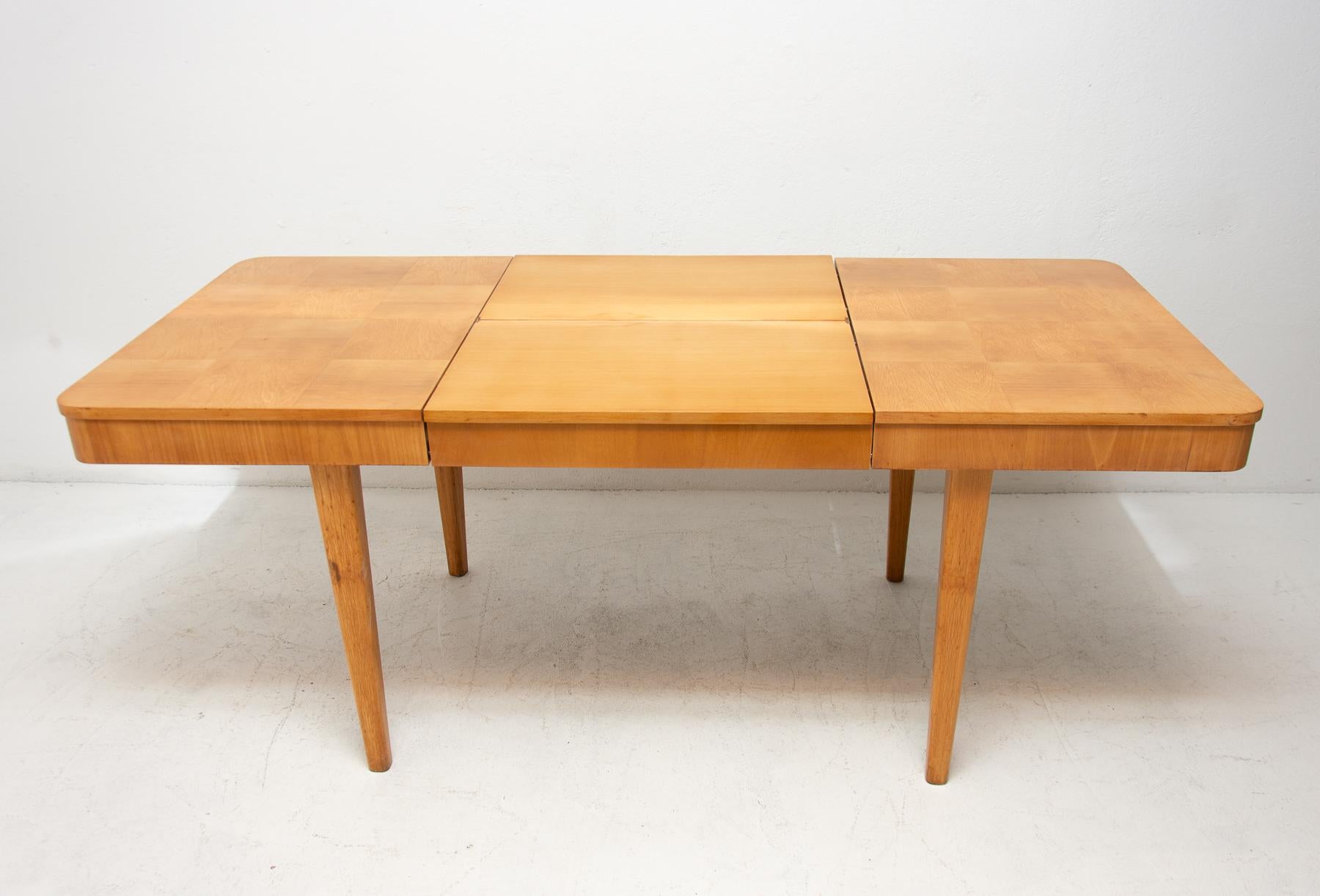 Midcentury Adjustable Dinning Table with Chess Patern by Jindrich Halabala 3