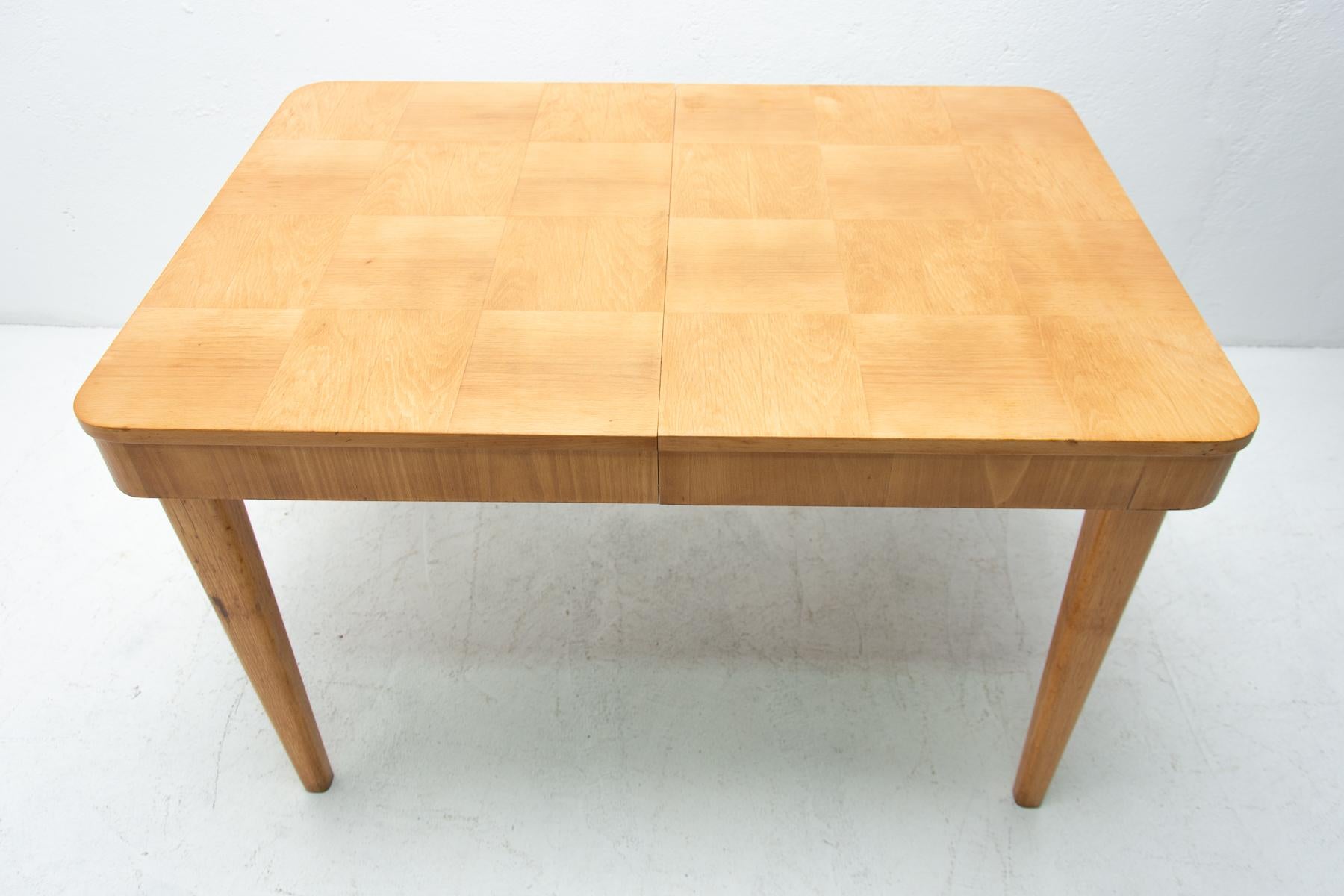 Czech Midcentury Adjustable Dinning Table with Chess Patern by Jindrich Halabala