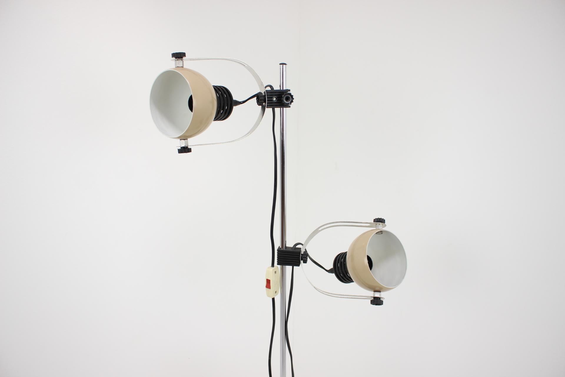 Verstellbare Stehlampe aus der Mitte des Jahrhunderts, 1970er Jahre im Angebot 1
