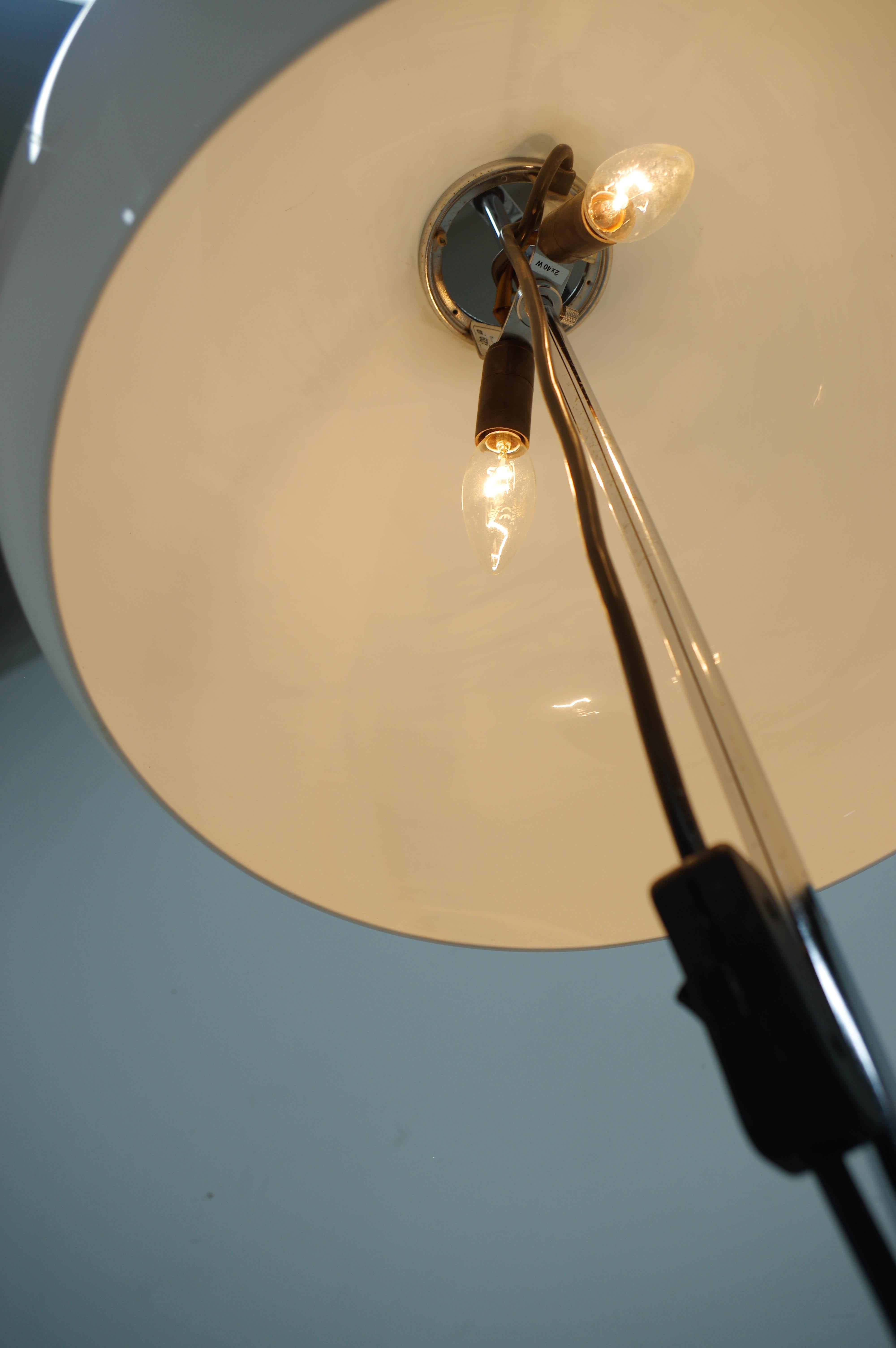 Mid-Century Adjustable Floor Lamp Designed by Guzzini for Meblo, 1970s For Sale 2