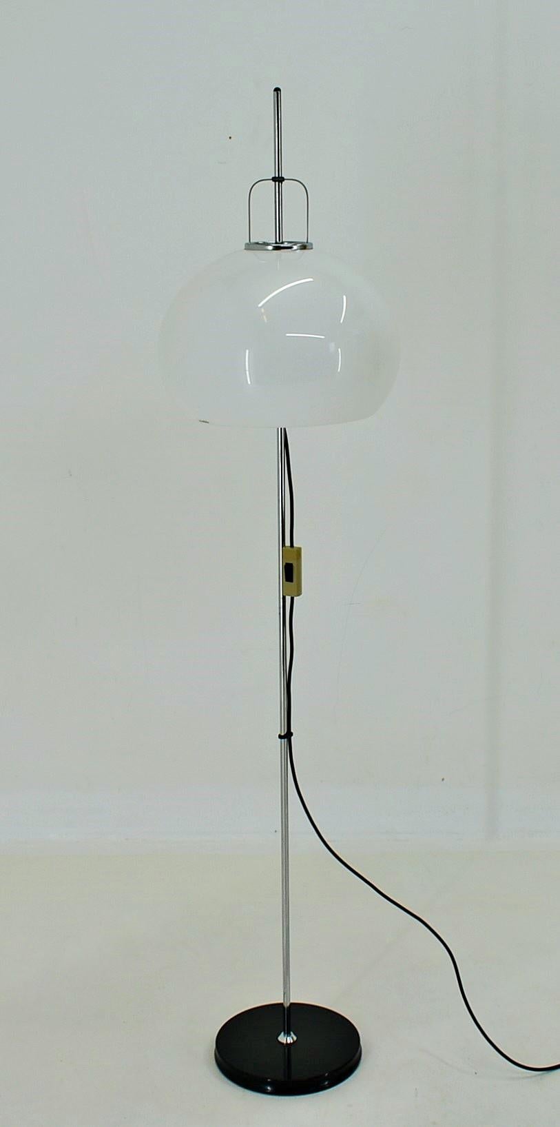 Mid-Century Adjustable Floor Lamp Designed by Guzzini for Meblo, 1970s 9