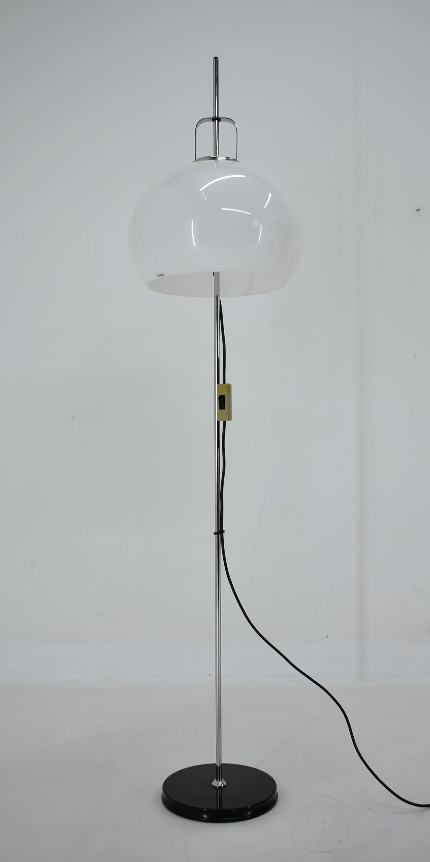 Mid-Century Adjustable Floor Lamp Designed by Guzzini for Meblo, 1970s 12