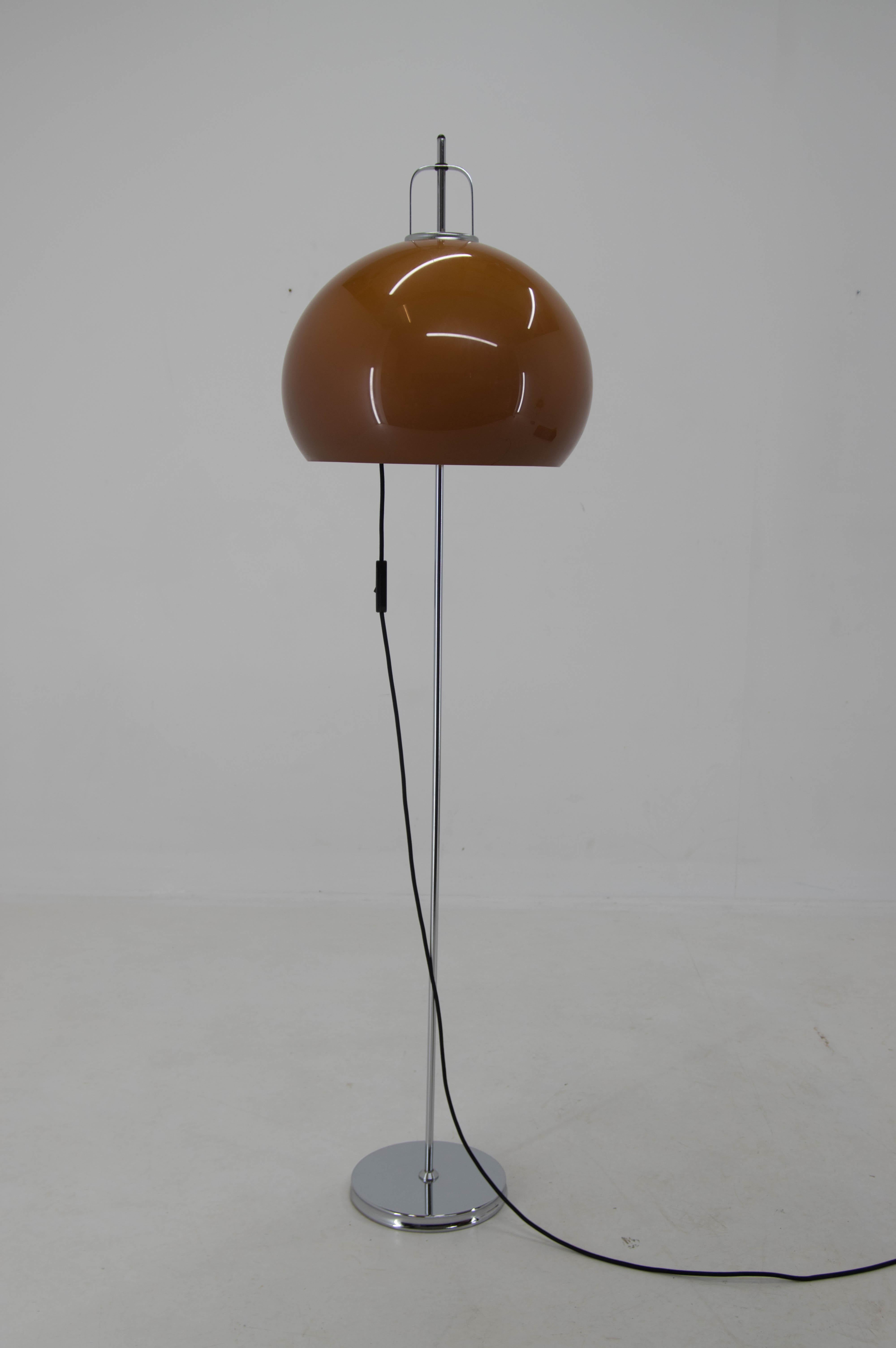 Mid-Century Modern Mid-Century Adjustable Floor Lamp Designed by Guzzini for Meblo, 1970s