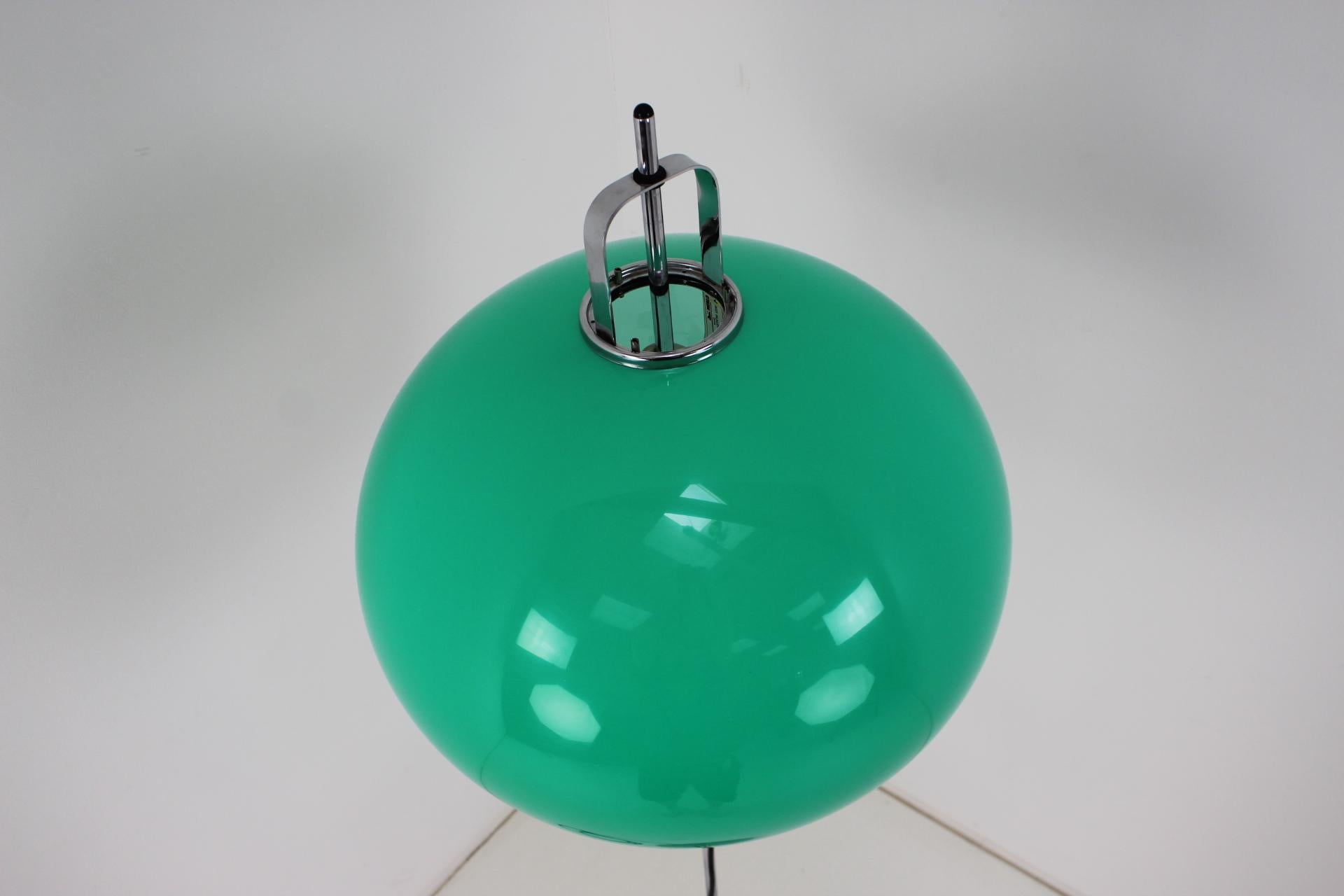 Lampadaire réglable du milieu du siècle conçu par Guzzini pour Meblo, 1970 en vente 1