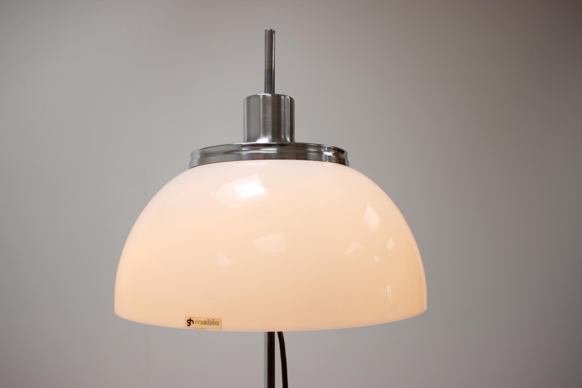 Mid-Century Adjustable Floor Lamp/ Guzzini/Meblo, 1970's For Sale 1