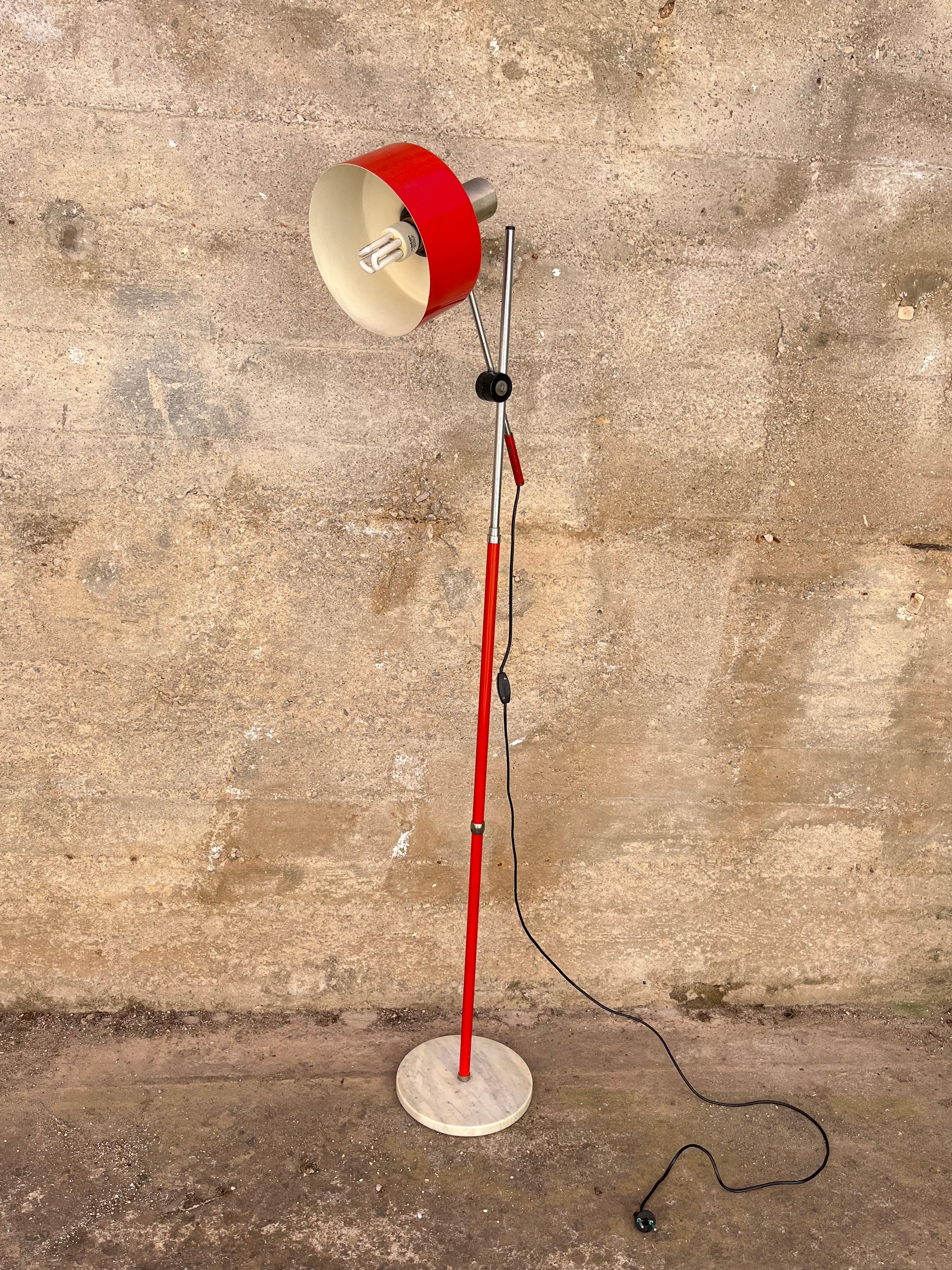 Mid-century adjustable floor lamp Stilux Italian design 1960s
Intact and functional, small paint defects.
Good conditions.

We guarantee adequate packaging and will ship via DHL, insuring the contents against any breakage or loss of the package.