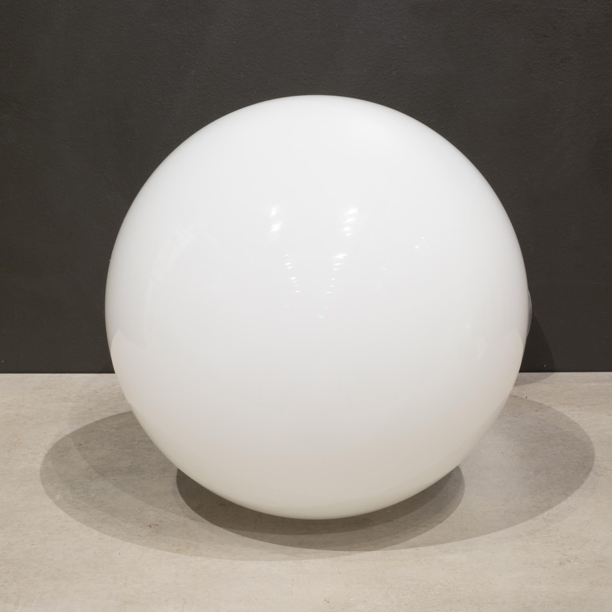 A.I.C C., pendentif/conduit à globe ajustable du milieu du siècle dernier, c.1960 Bon état - En vente à San Francisco, CA