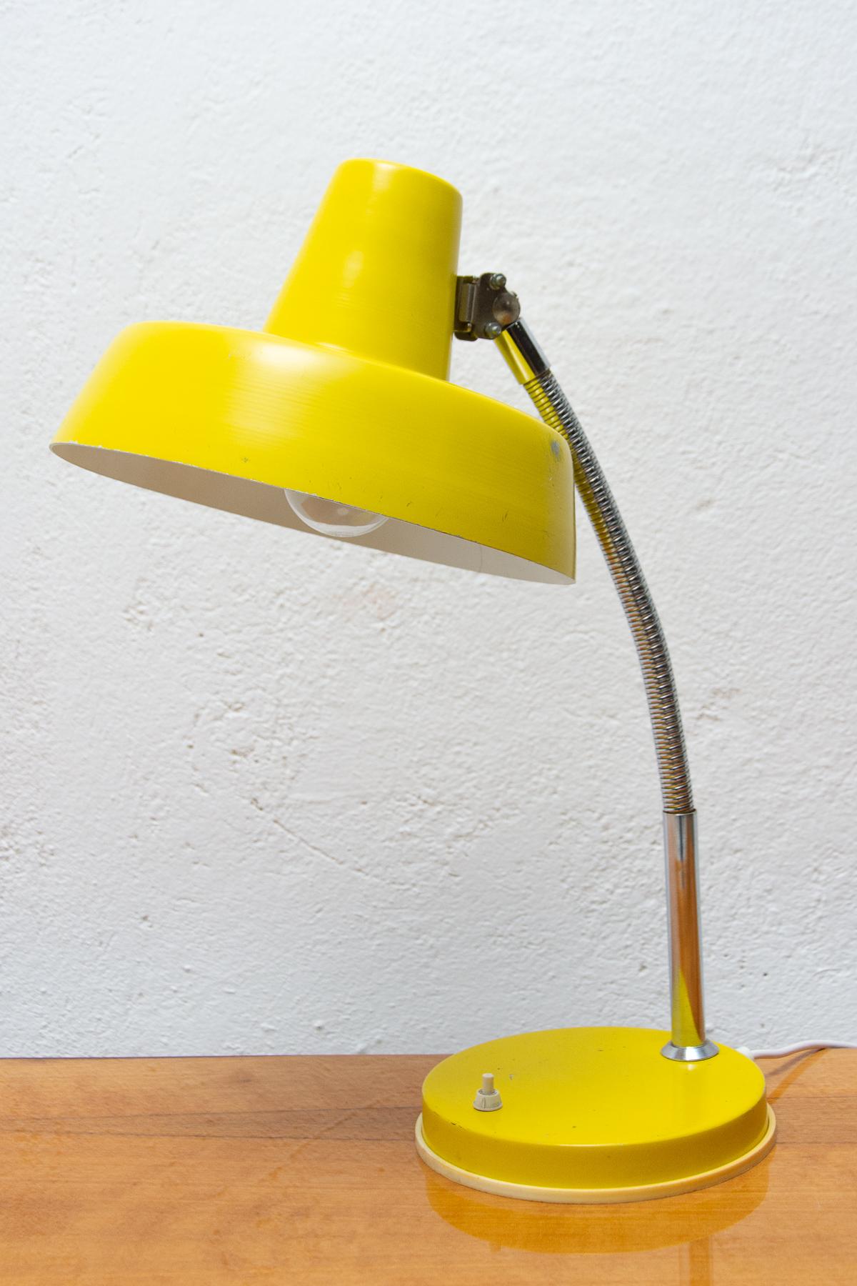 20th Century Midcentury Adjustable Gooseneck Desk Lamp, 1950s For Sale