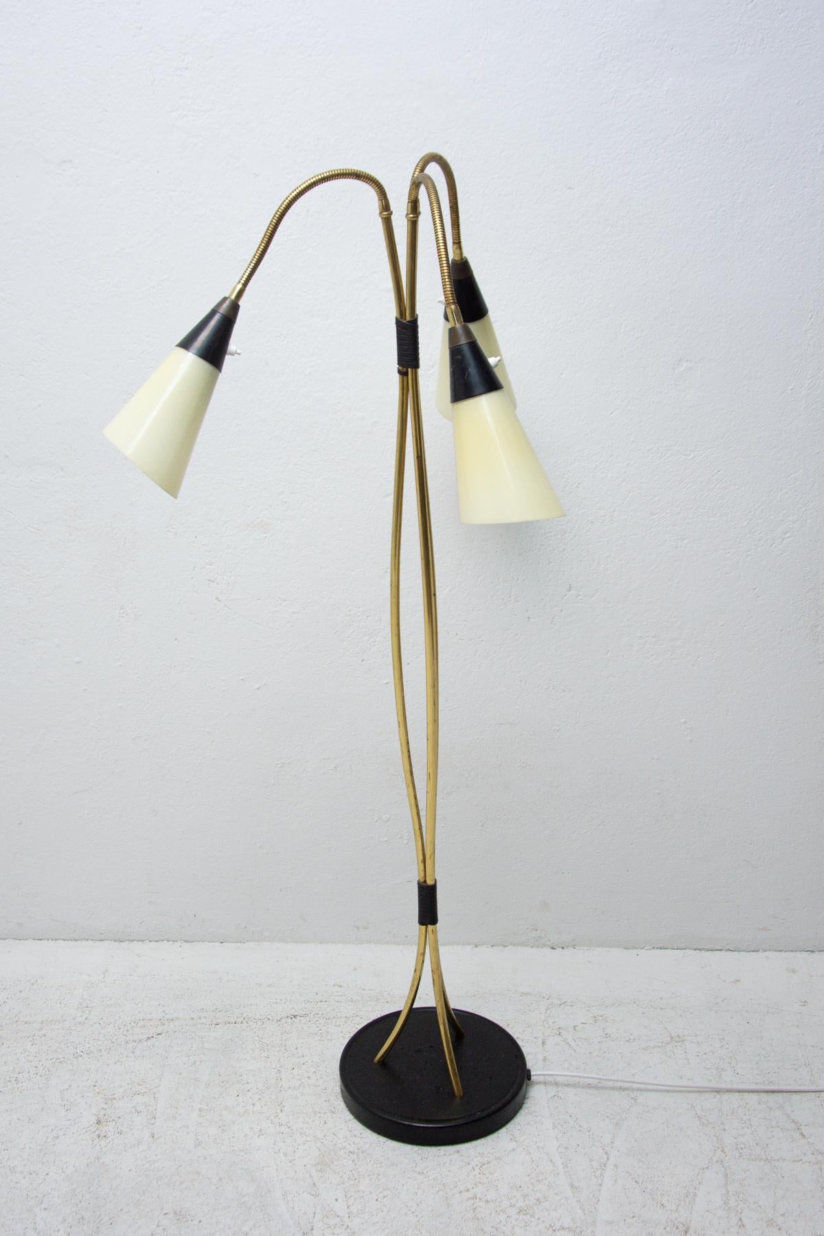 Mid Century Adjustable Gooseneck Floor Lamp, Brussels Period, 1960´s For Sale 4