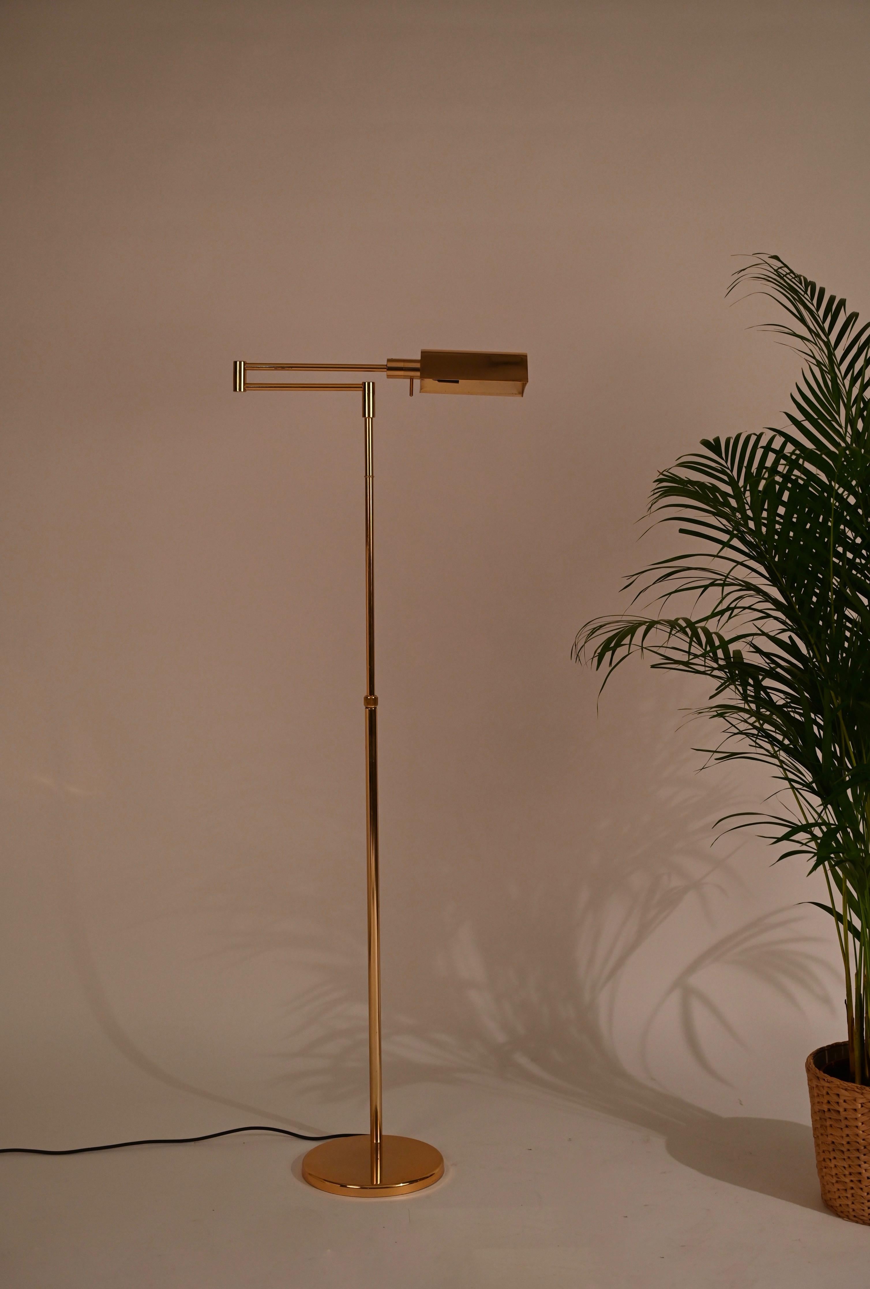 Mid-Century Adjustable Reading Floor Lamp in Brass, Frattini, Italy, 1970s 2