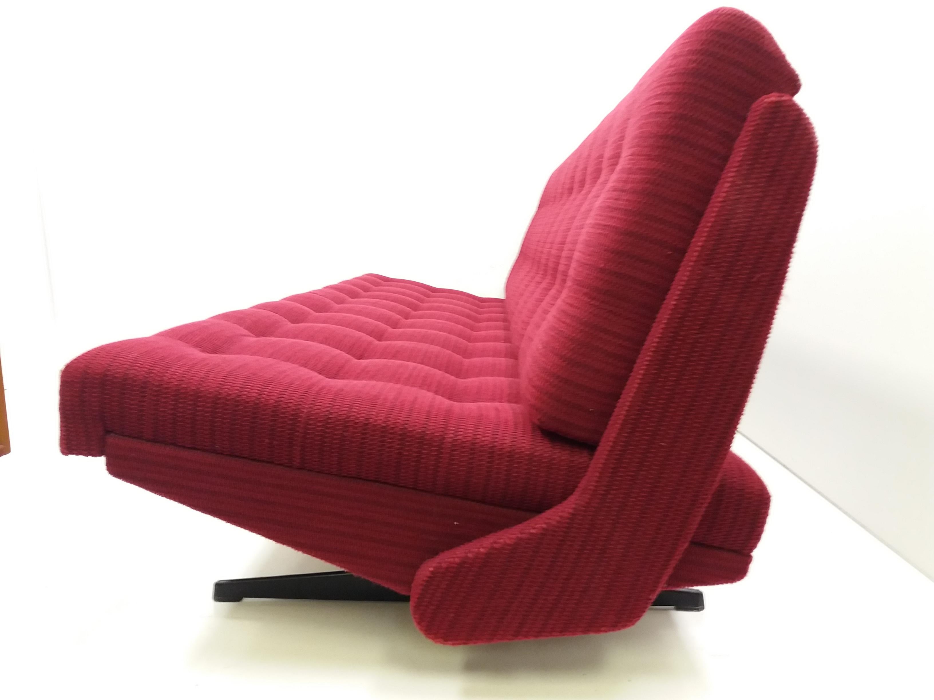 Mid-Century Adjustable Red Sofa, 1968 For Sale 6