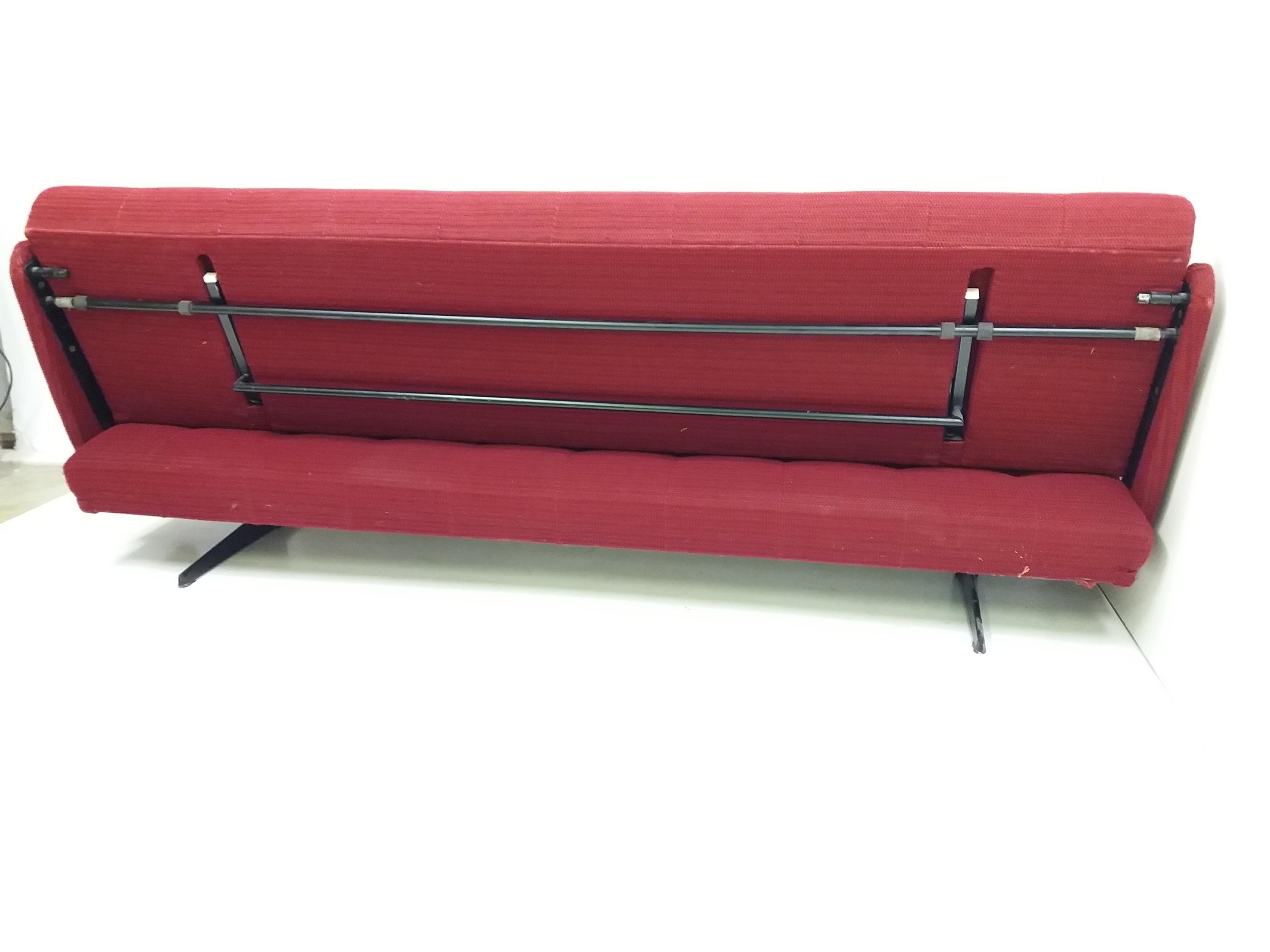 Mid-Century Adjustable Red Sofa, 1968 For Sale 9