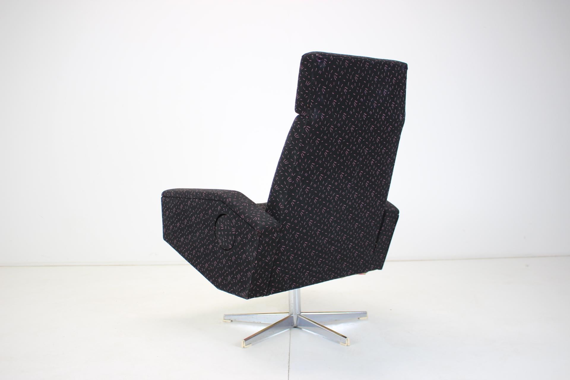 Mid-Century Adjustable Relax Armchair, 1970's For Sale 4