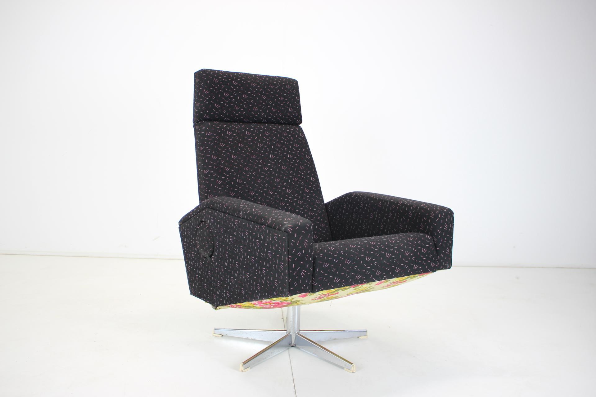 Mid-Century Adjustable Relax Armchair, 1970's For Sale 10