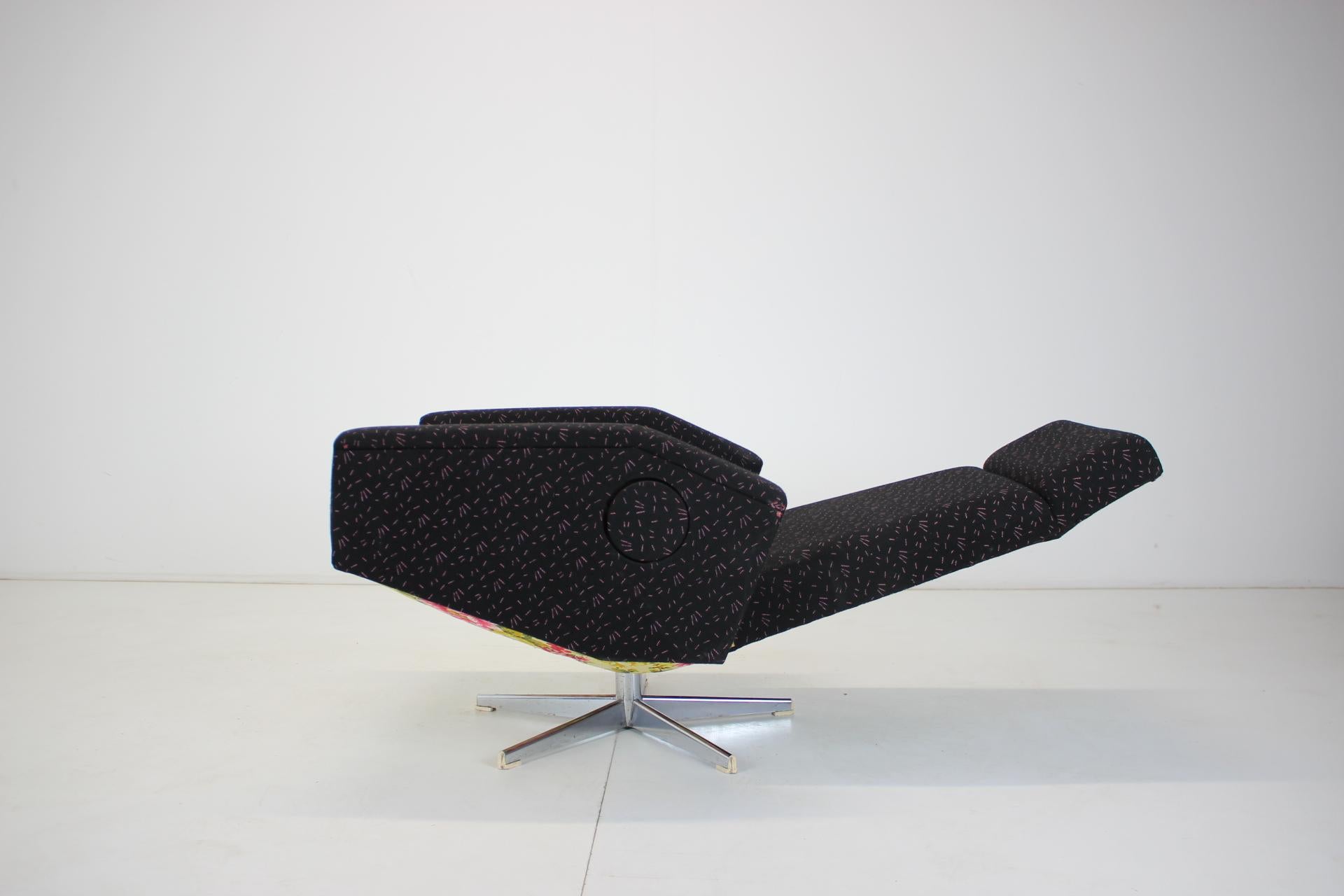Mid-Century Adjustable Relax Armchair, 1970's For Sale 2