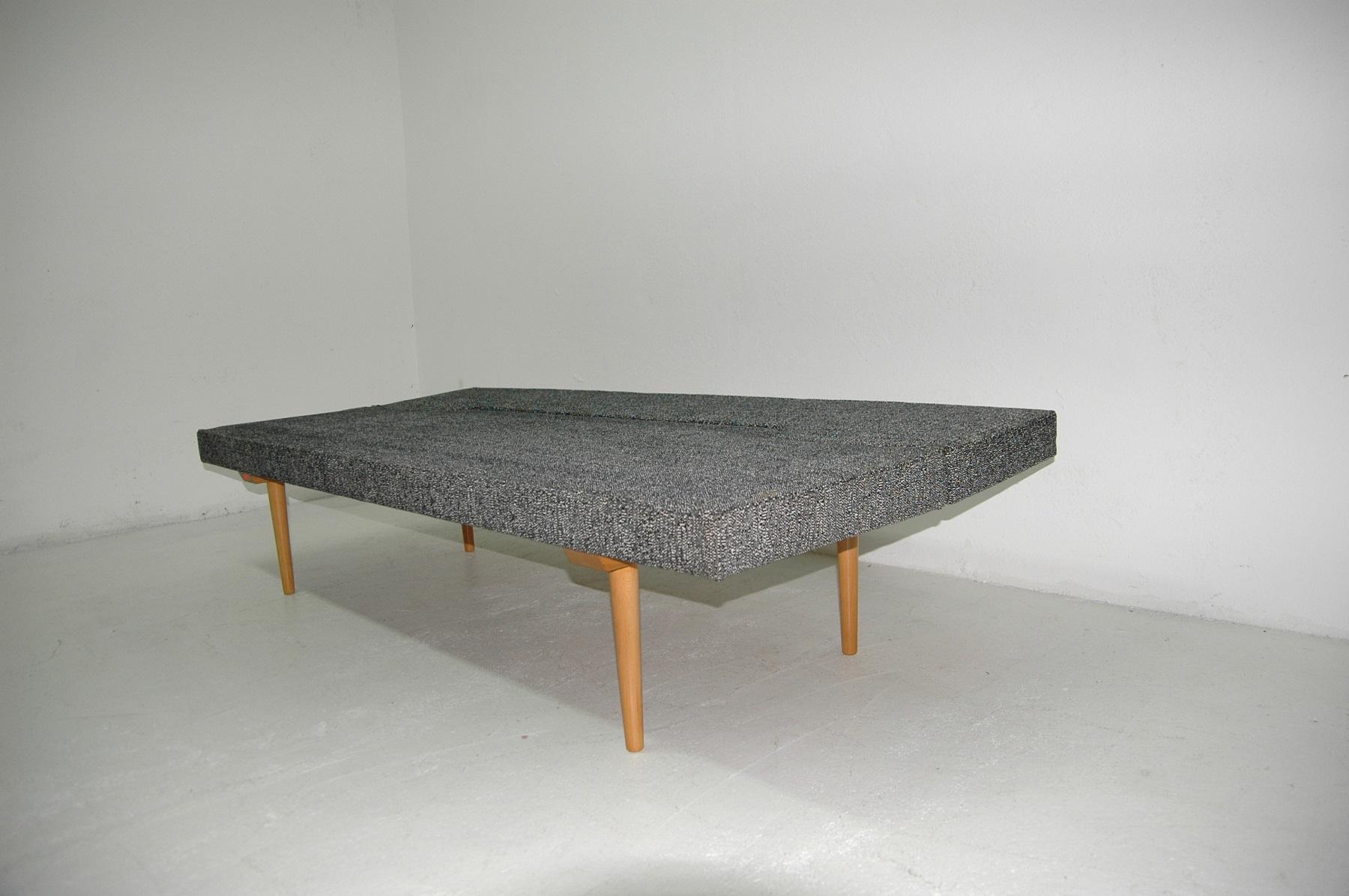 Midcentury Adjustable Sofa-Bench by Miroslav Navrátil, 1960s, Czechoslovakia 2