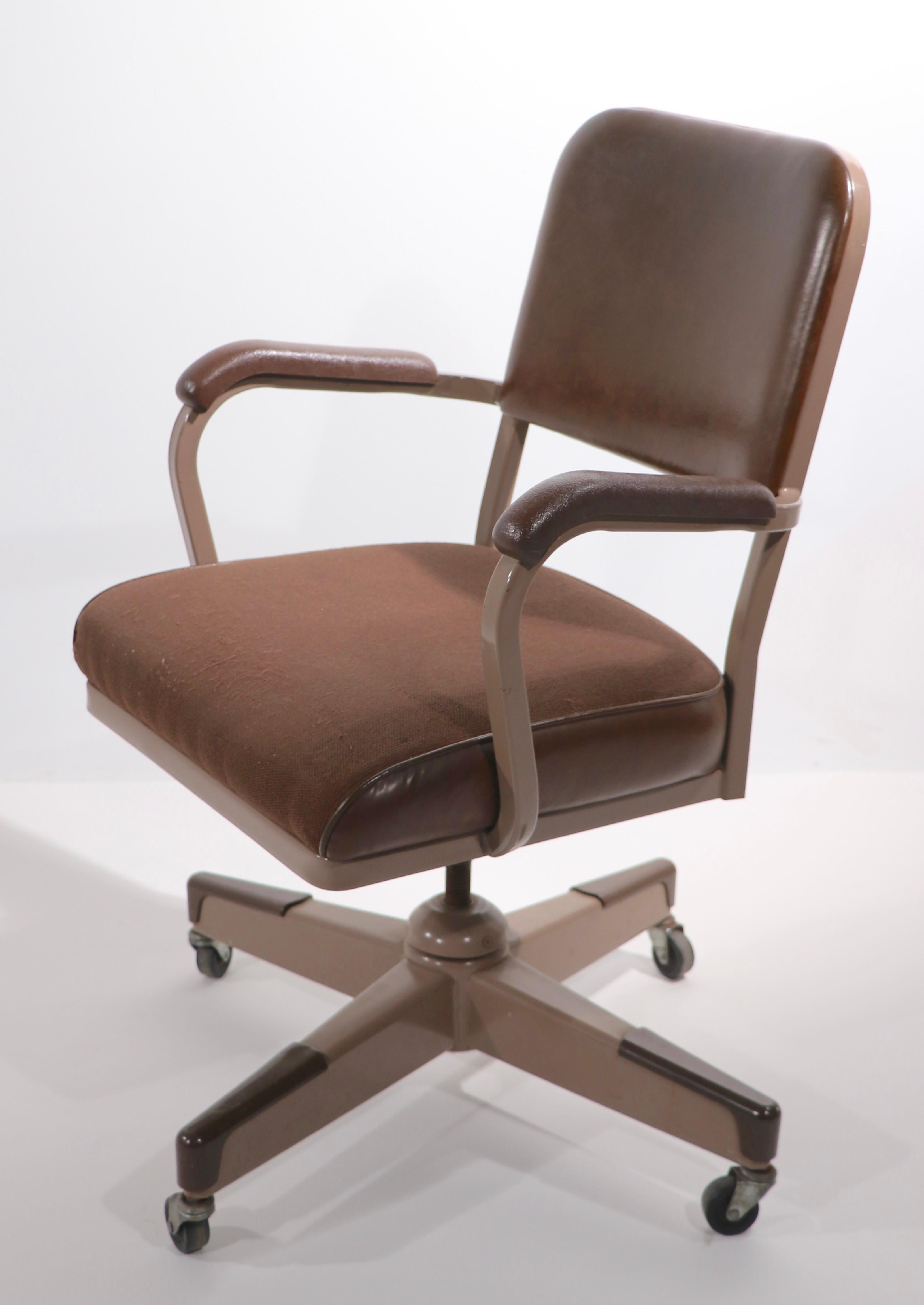 Mid Century Adjustable  Swivel Tilt Desk Chair 4