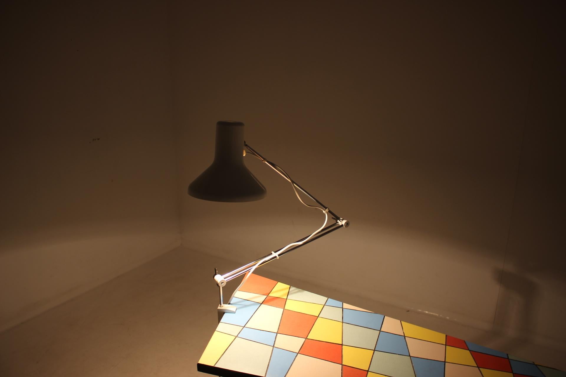 Lampe de bureau réglable du milieu du siècle dernier, années 1980 en vente 3